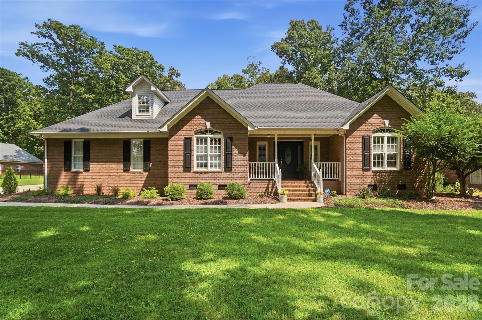 7627 Maple Bluff Lane — Concord