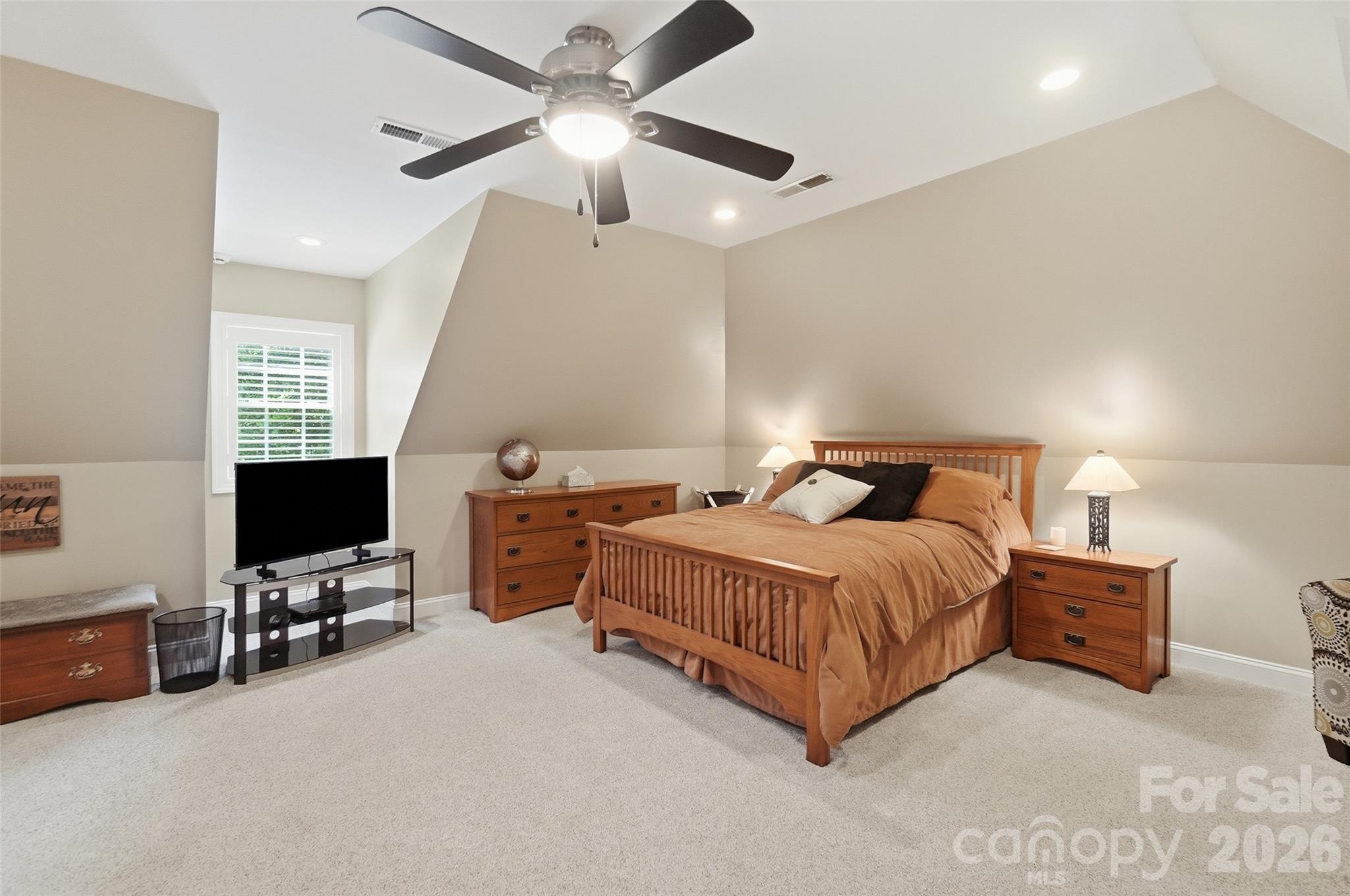 7627 Maple Bluff Lane — Concord