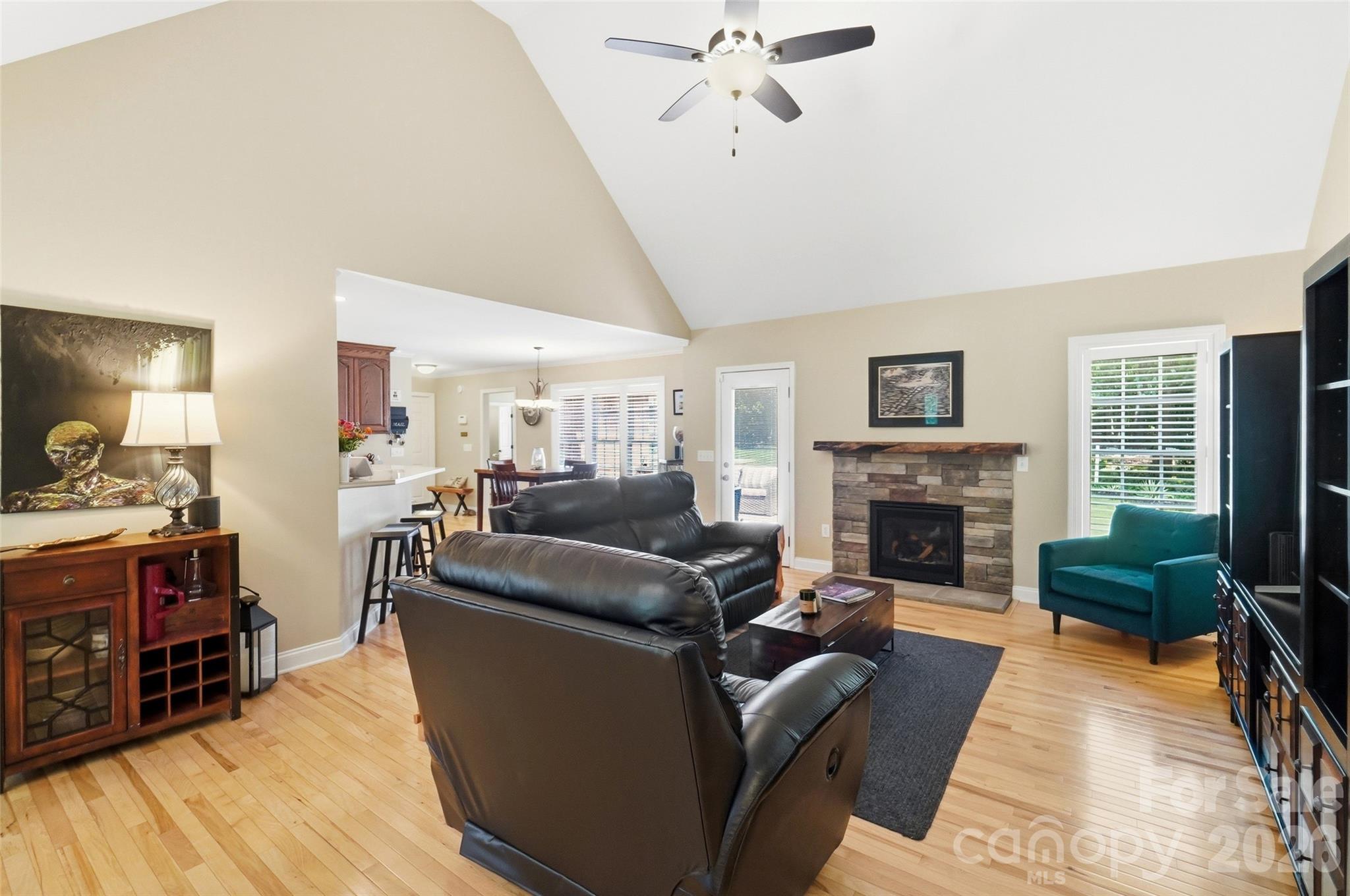 7627 Maple Bluff Lane — Concord