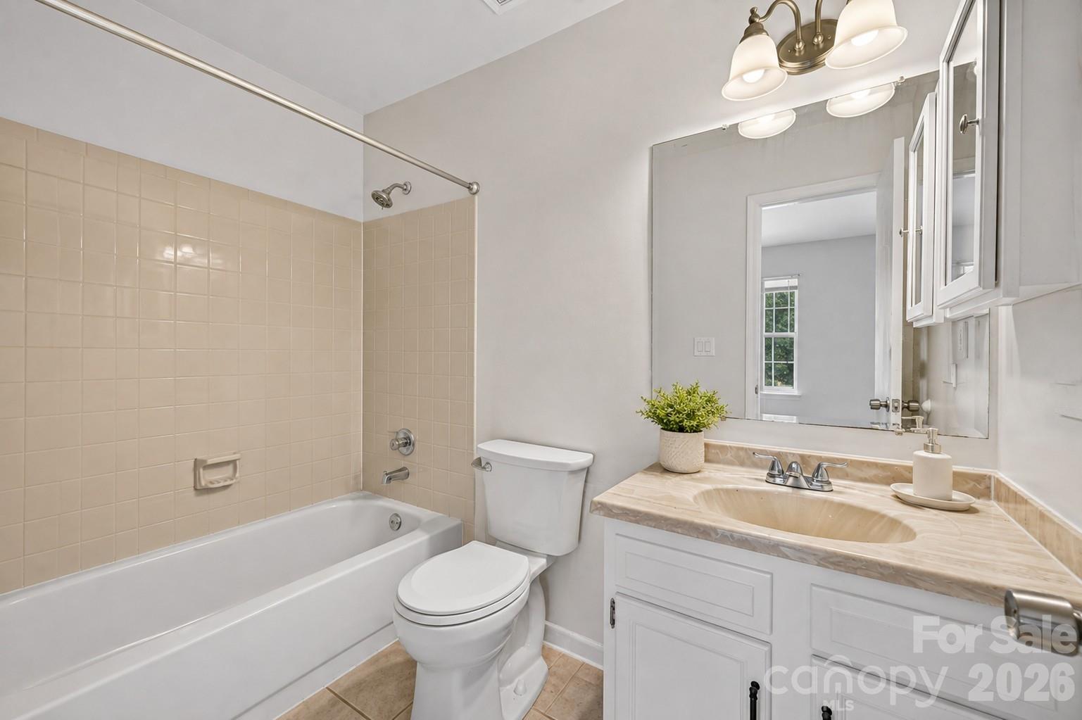 6216 Windsor Gate Lane — Charlotte