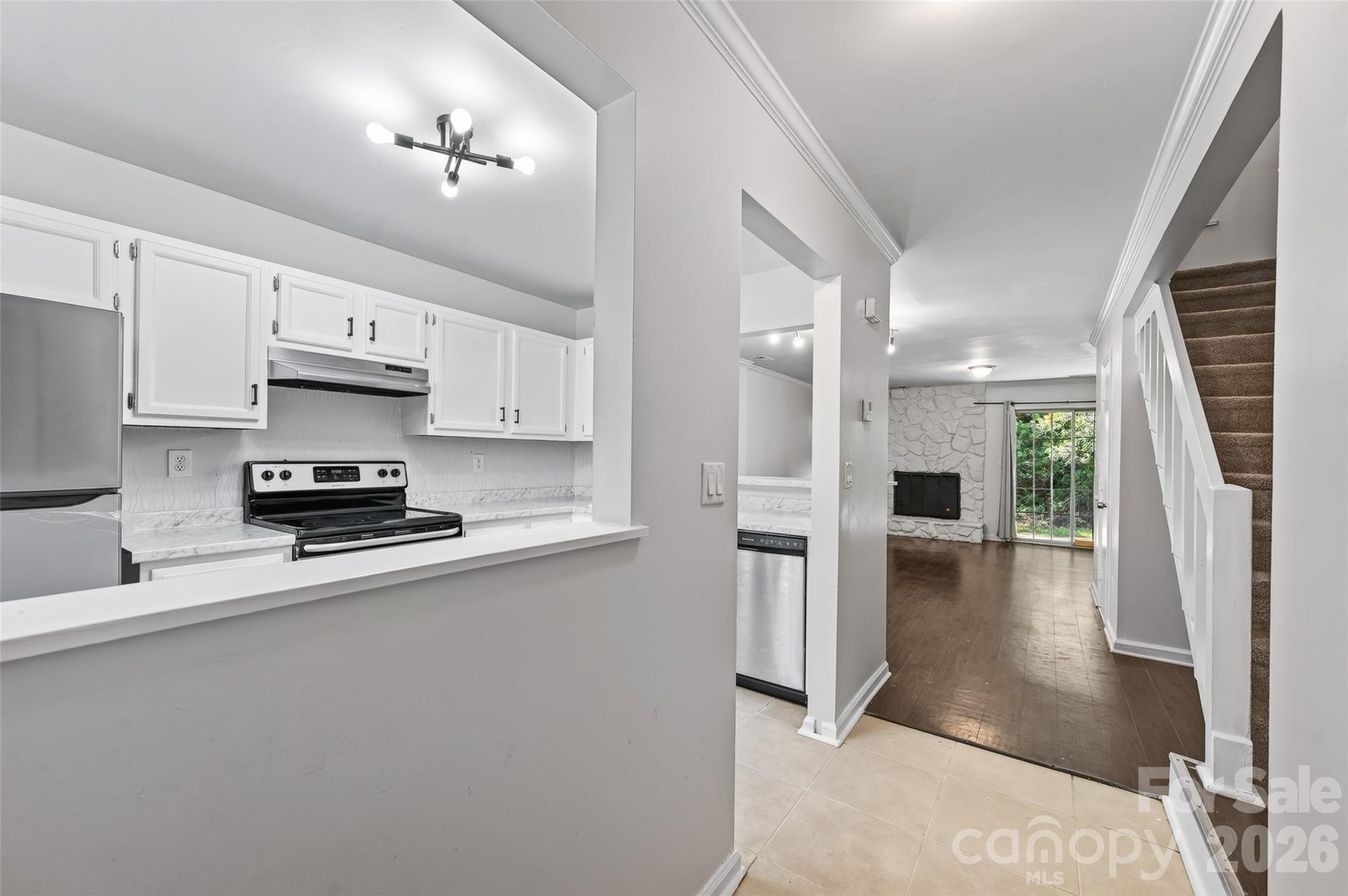 6216 Windsor Gate Lane — Charlotte