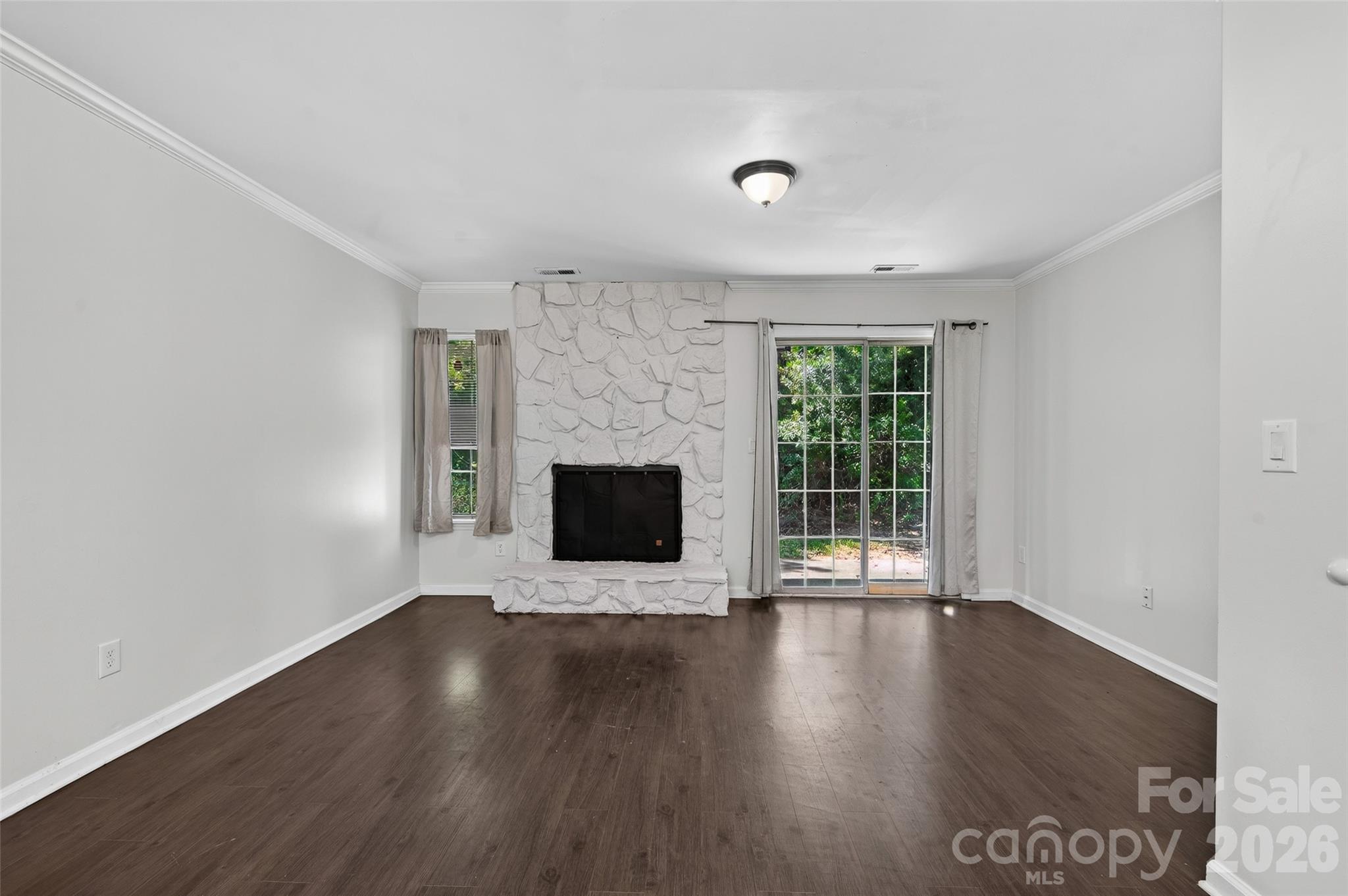 6216 Windsor Gate Lane — Charlotte