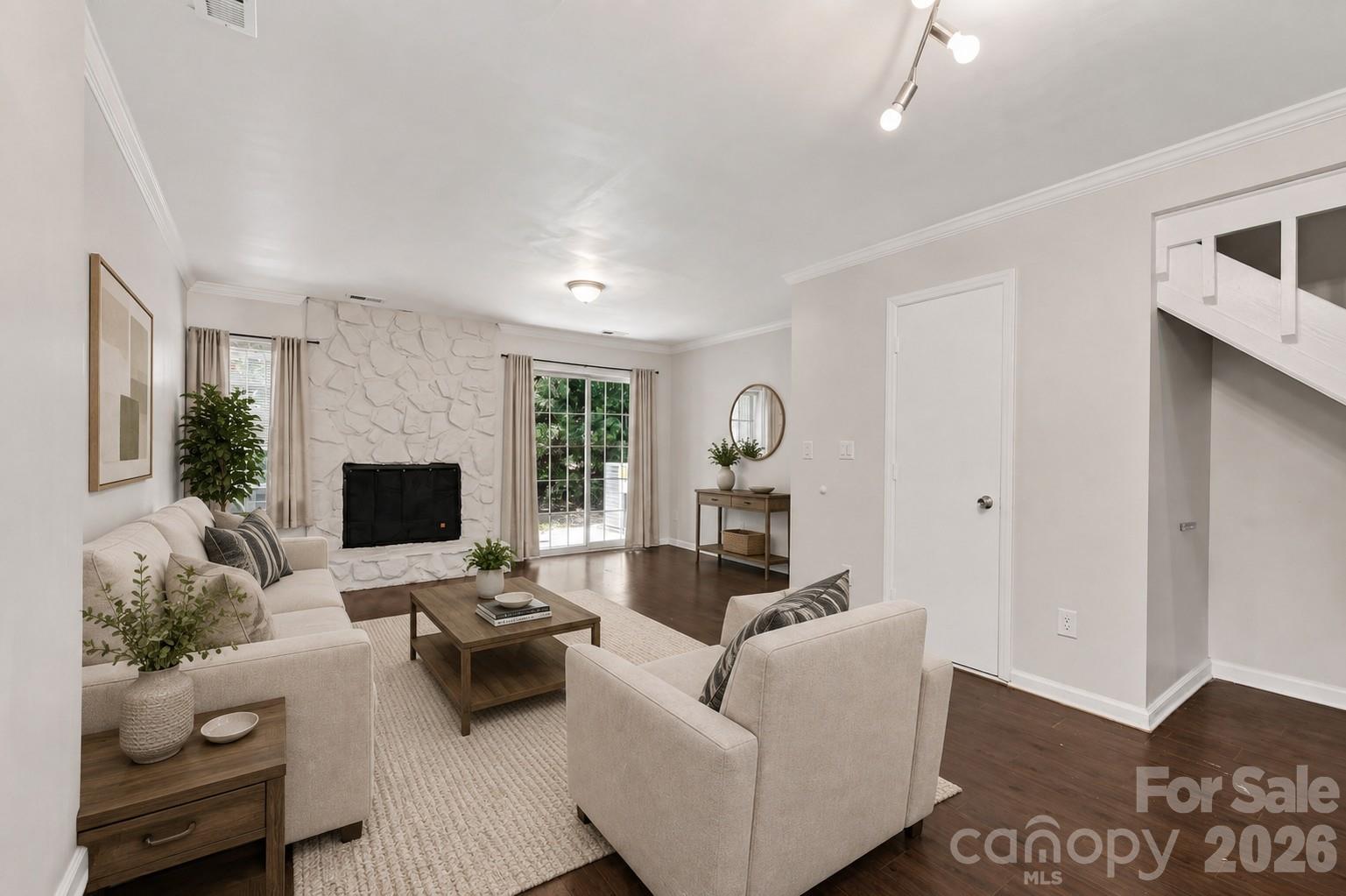 6216 Windsor Gate Lane — Charlotte