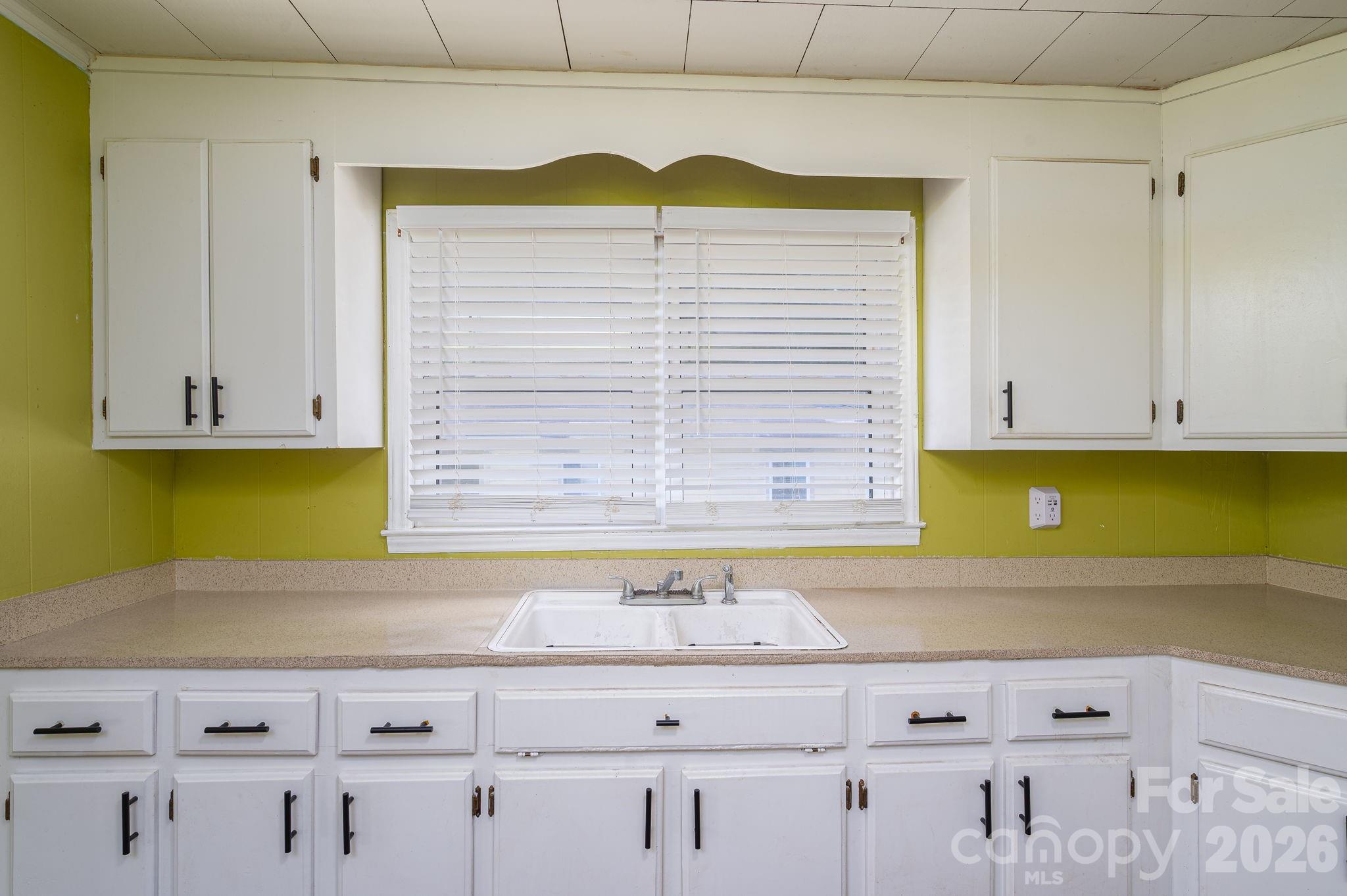 2820 Westview Street — Gastonia