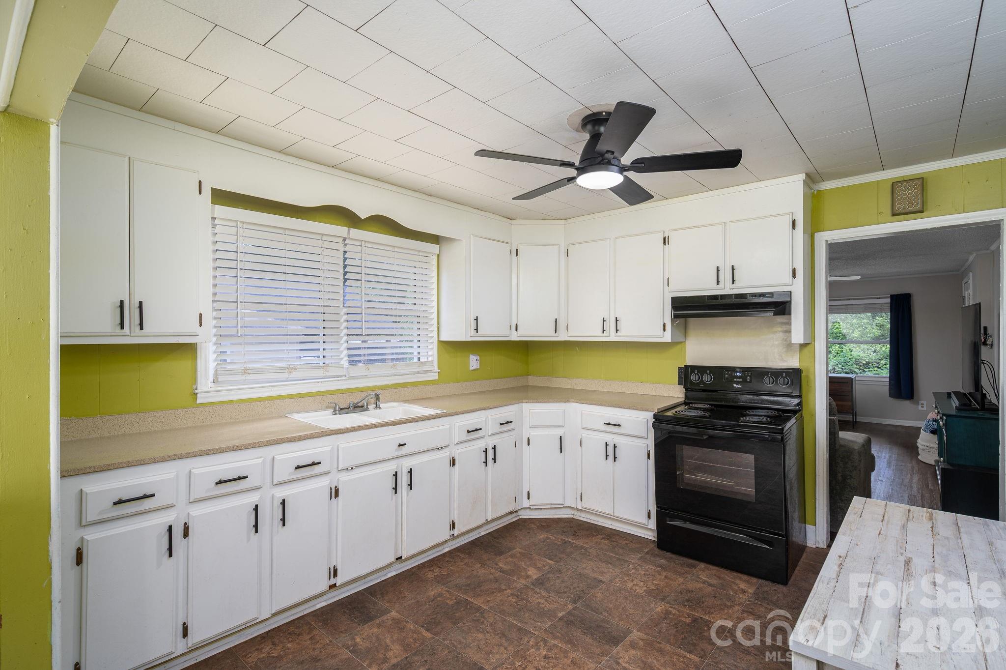 2820 Westview Street — Gastonia