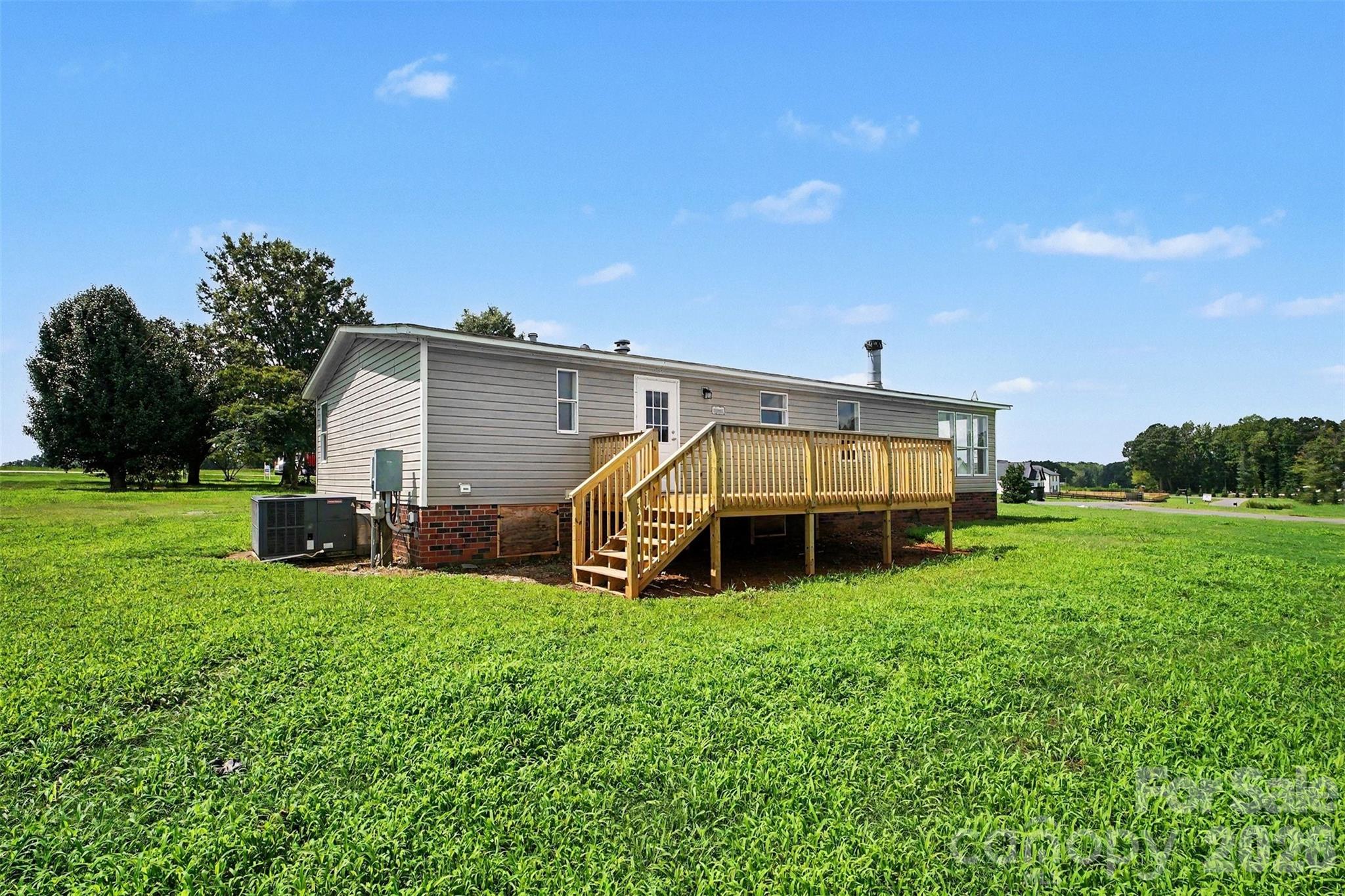 2721 New Salem Road — Monroe