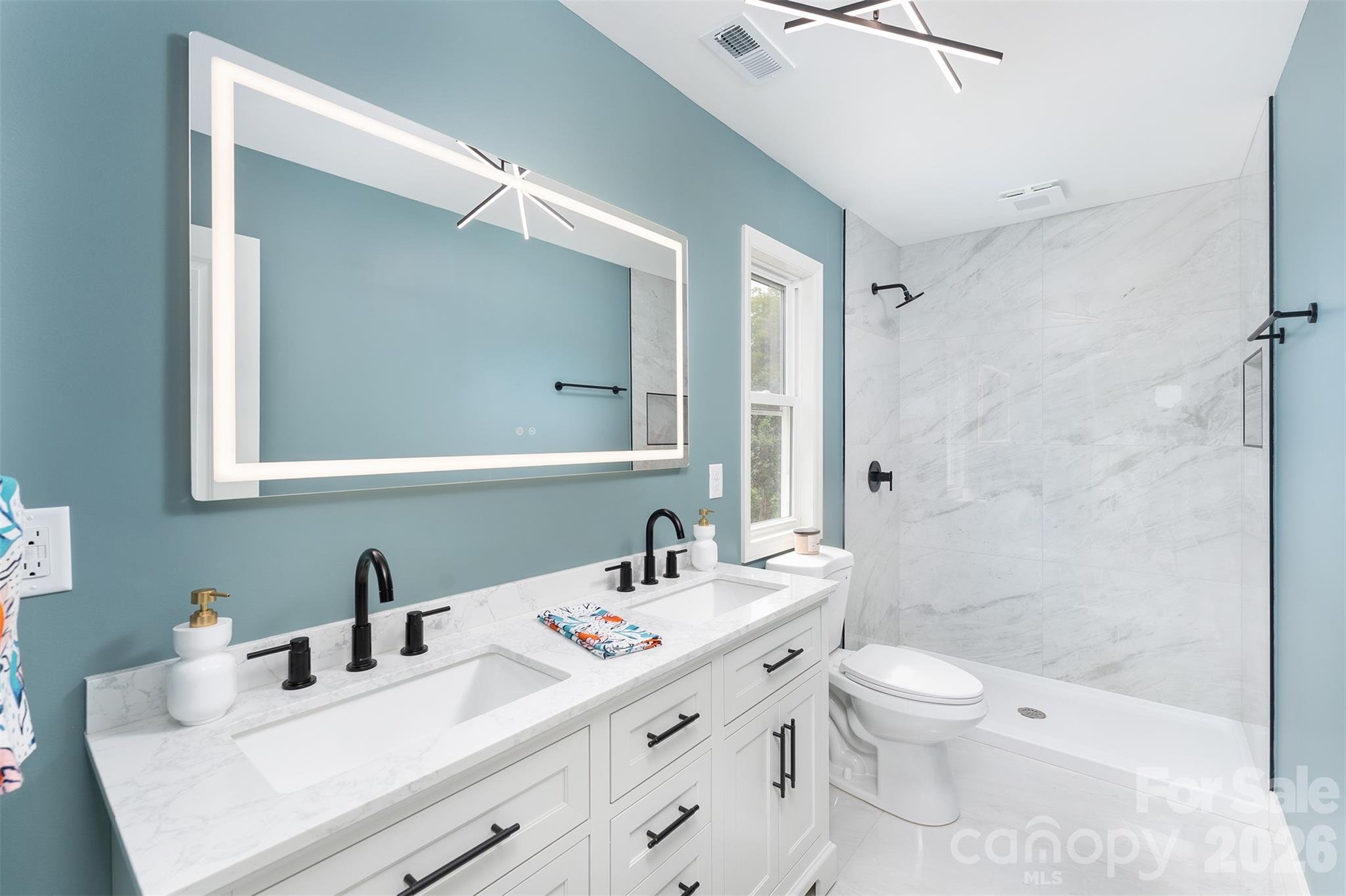 12 Crestfield Avenue — Asheville