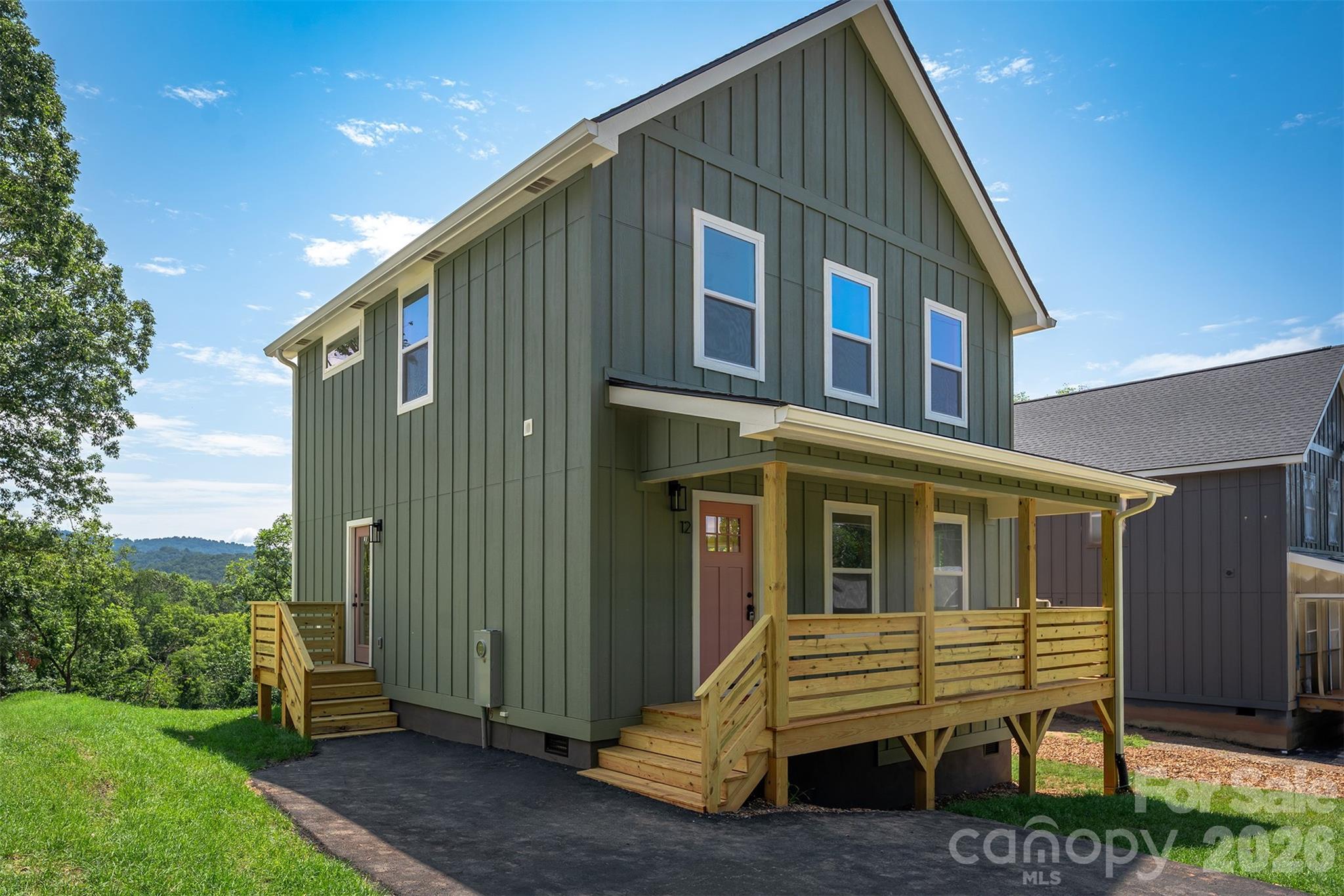 12 Crestfield Avenue — Asheville