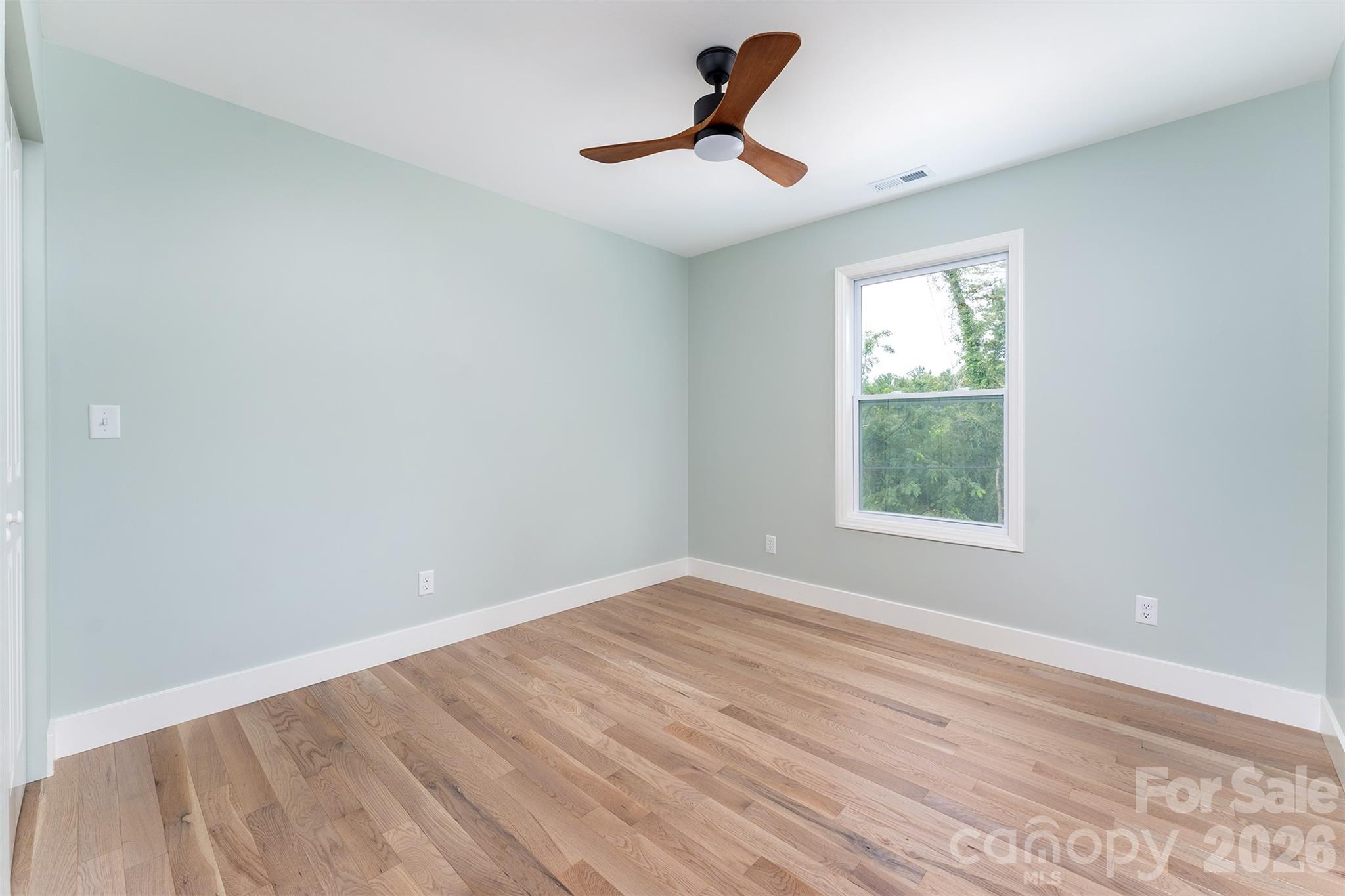 12 Crestfield Avenue — Asheville