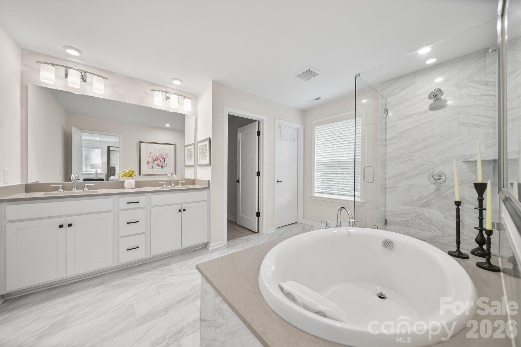 8114 Franklin Trail Street — Charlotte