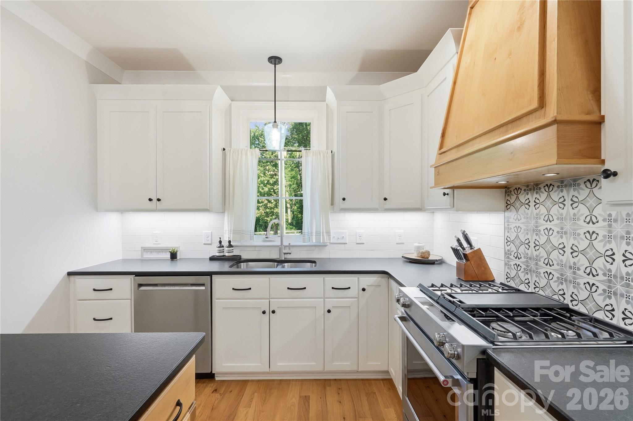 10154 Jim Sossoman Road — Midland