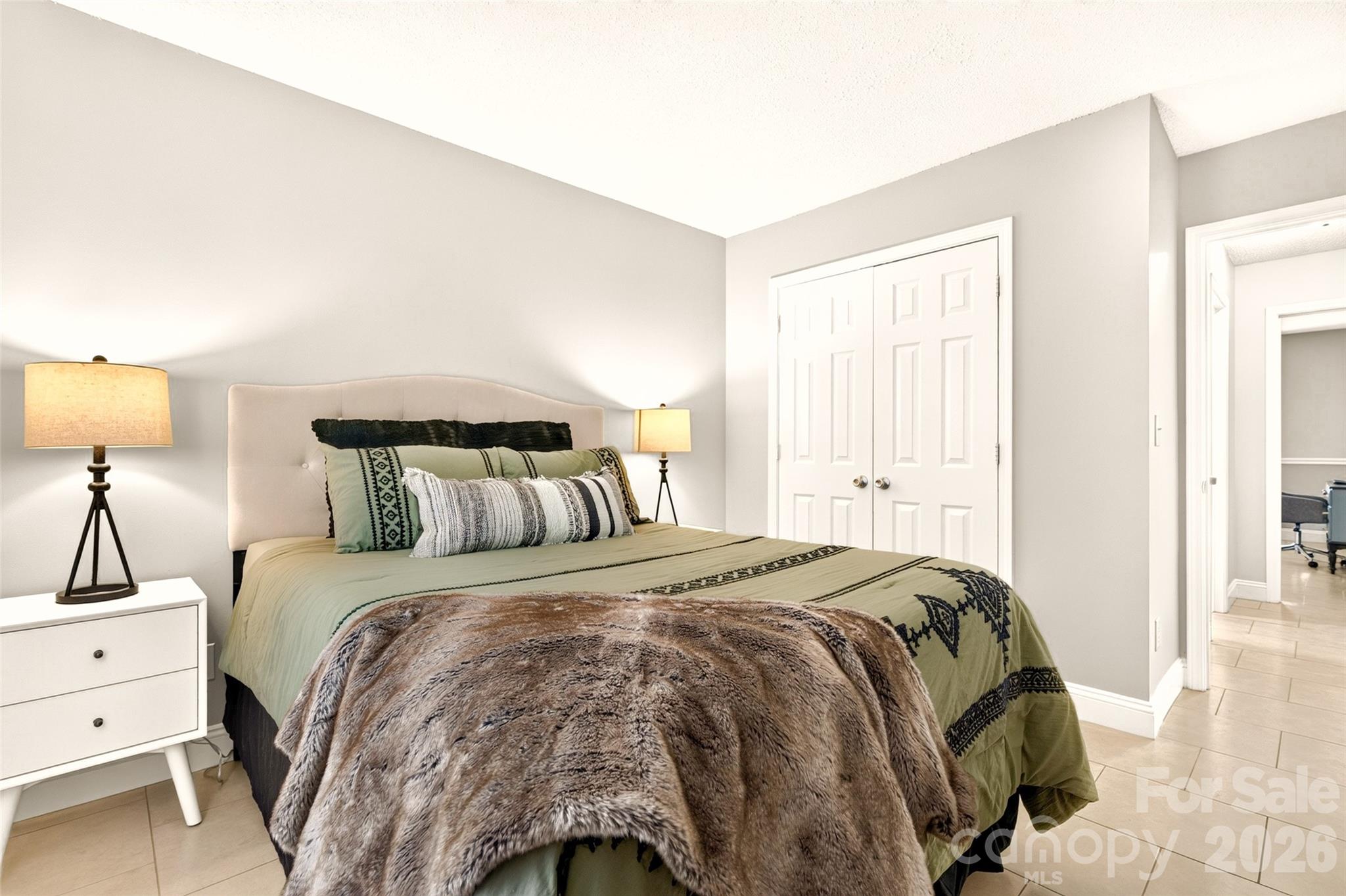 2627 Bridgeville Lane — Charlotte