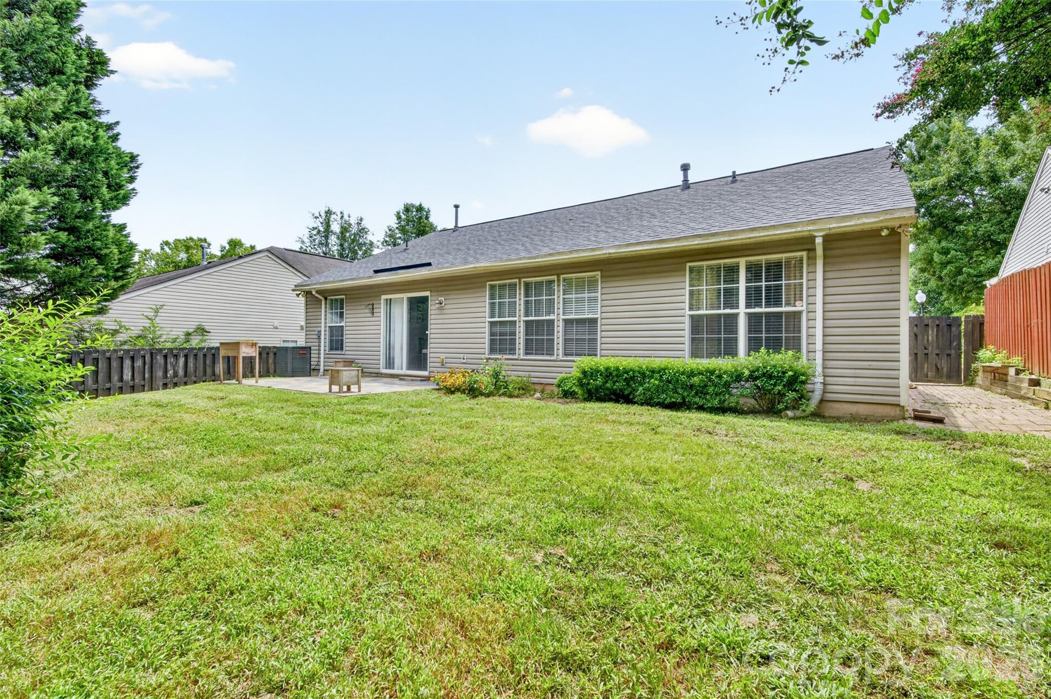 2627 Bridgeville Lane — Charlotte