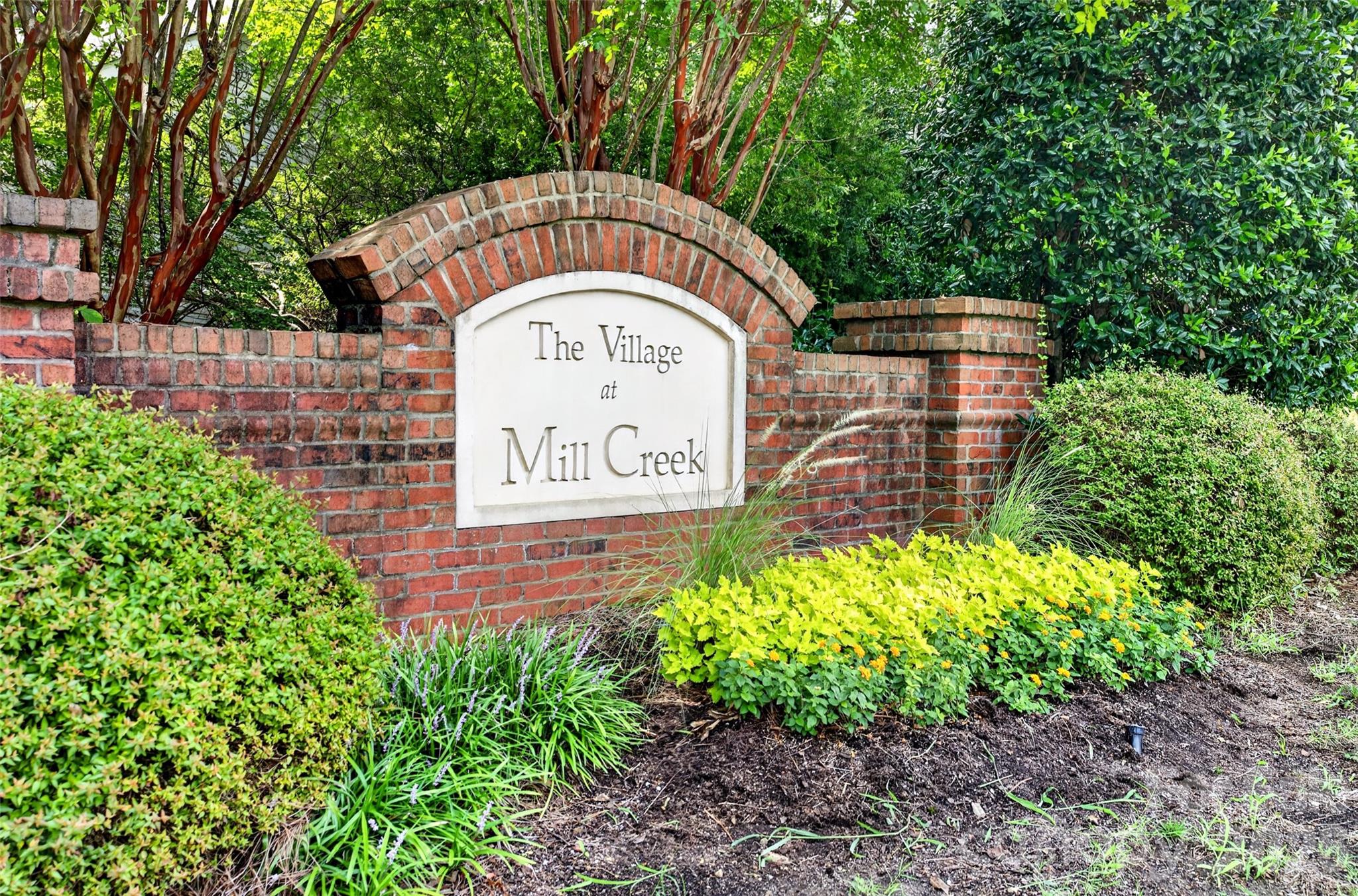2627 Bridgeville Lane — Charlotte