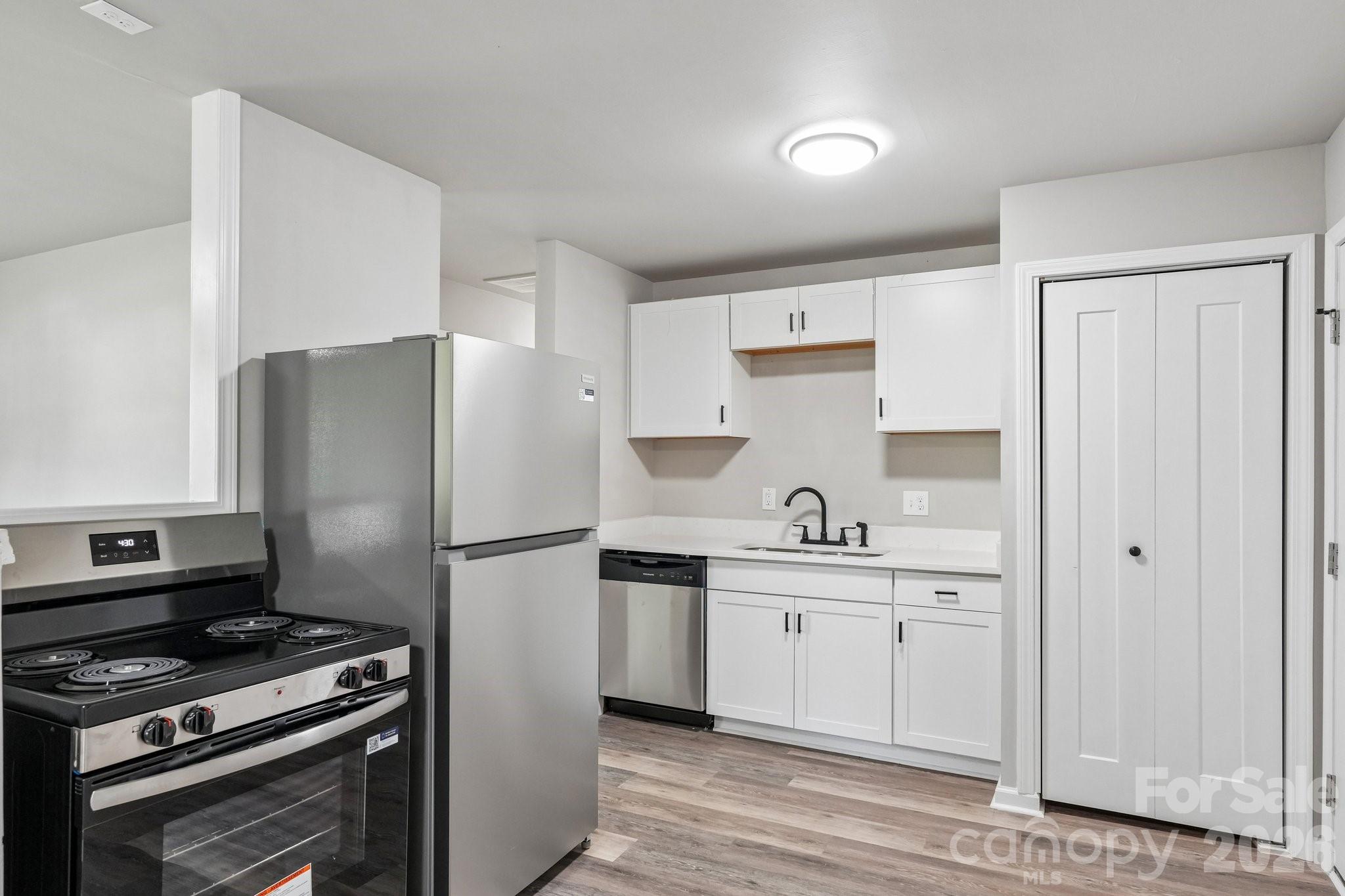 2545 Abelwood Road — Charlotte