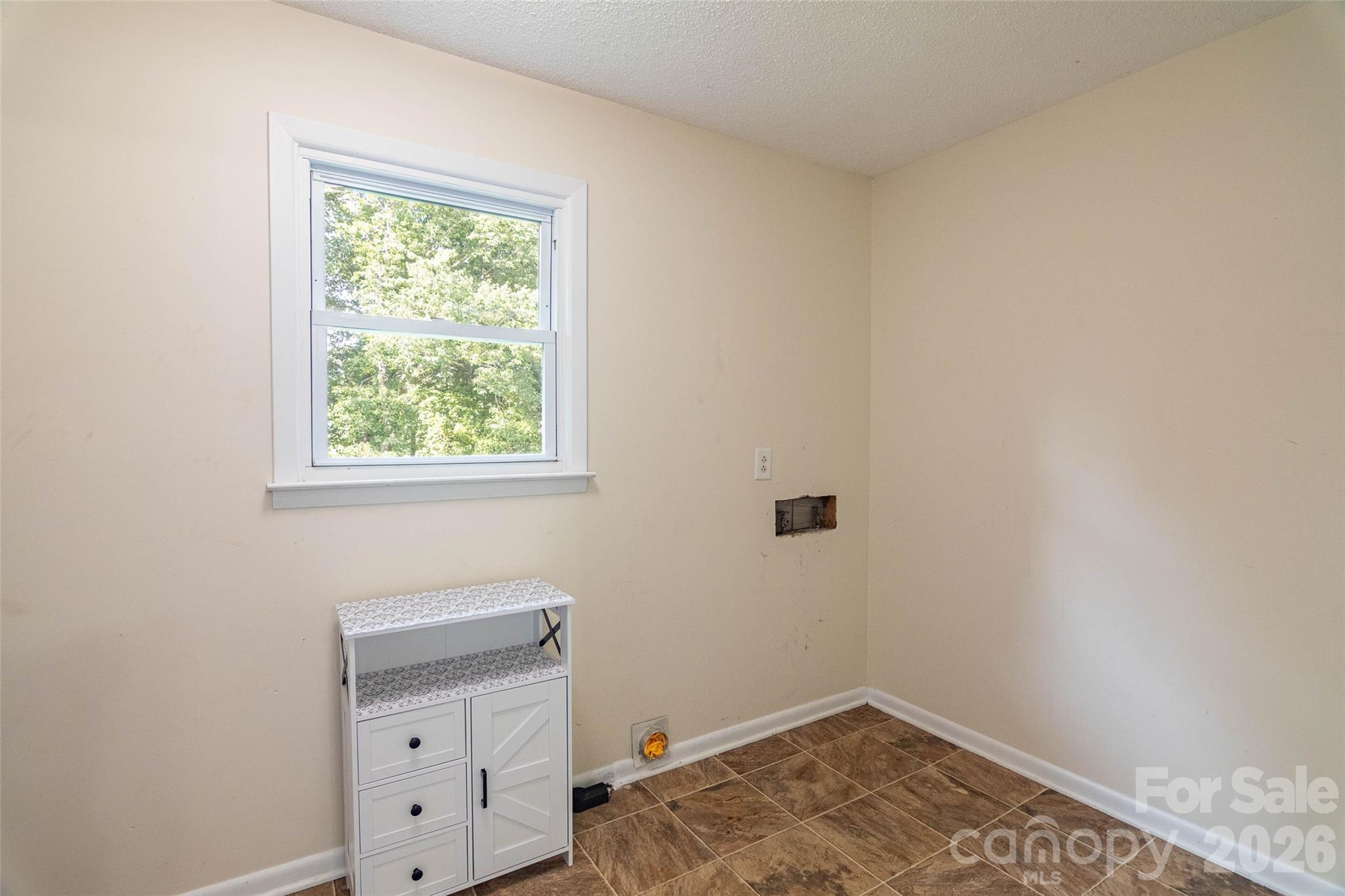 156 Eskimo Drive — Bostic