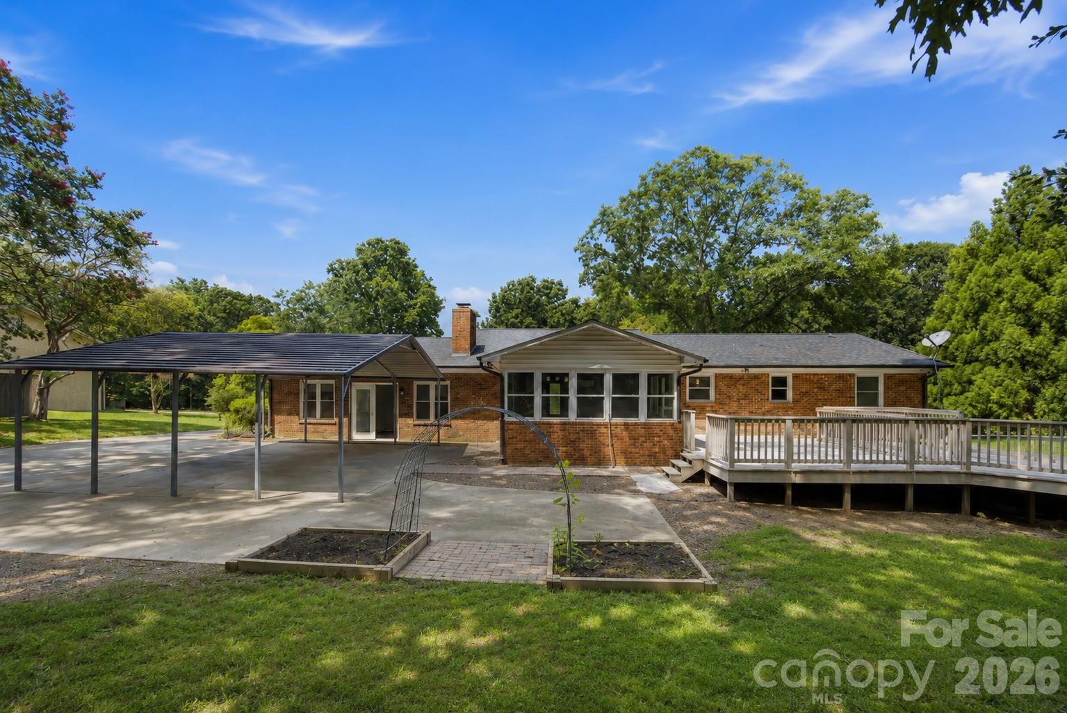 806 Danbrook Circle — Lincolnton