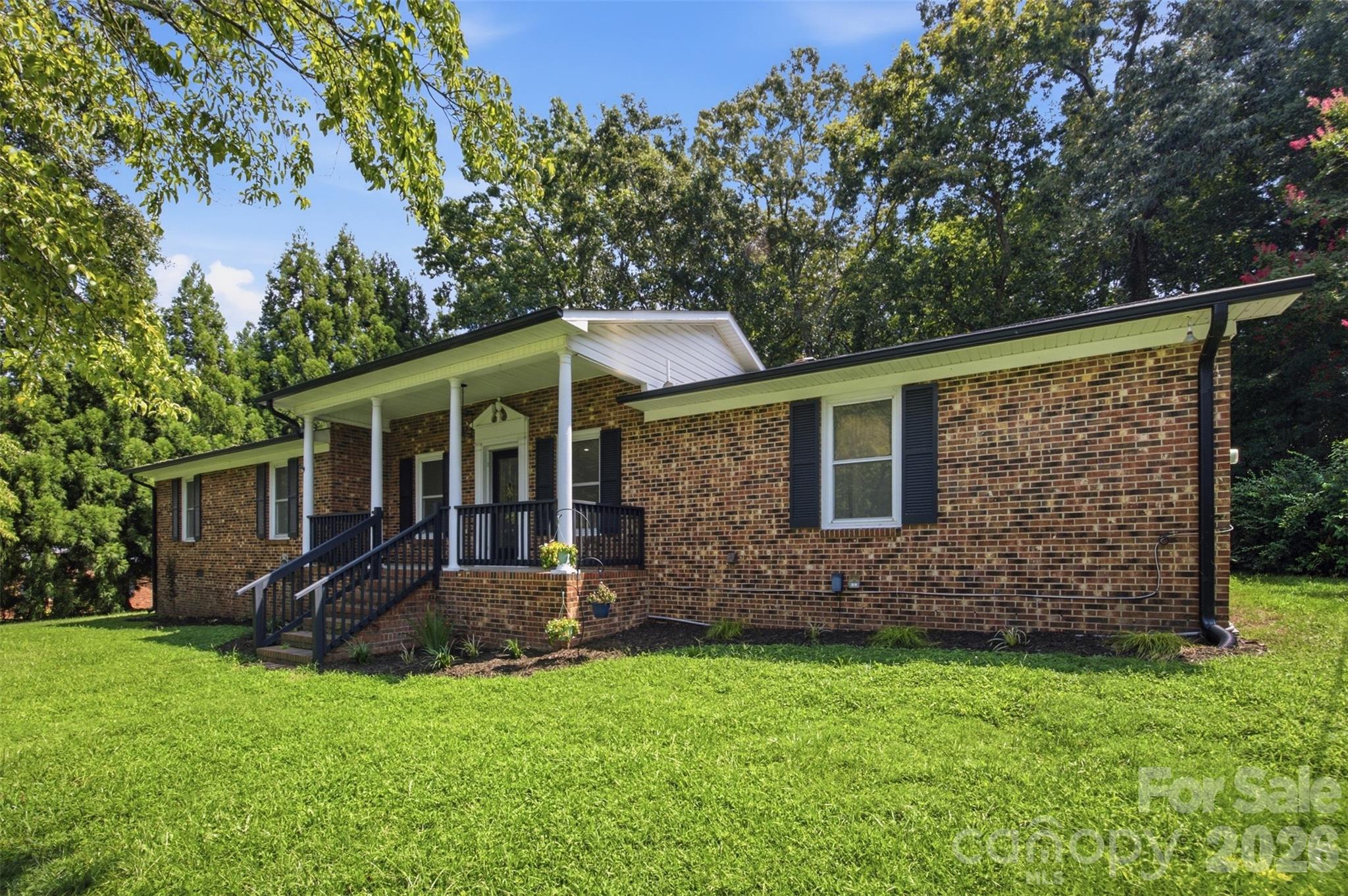 806 Danbrook Circle — Lincolnton