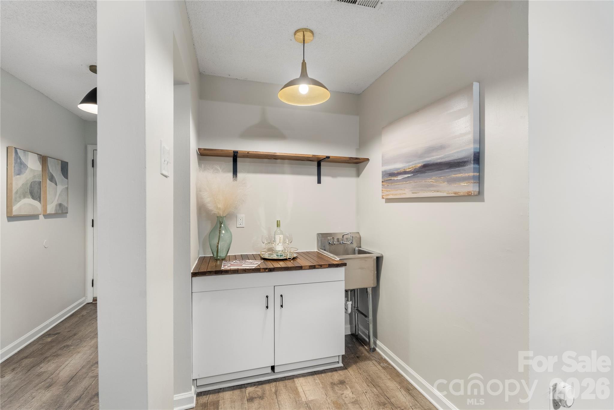 4607 Cricklewood Lane — Charlotte