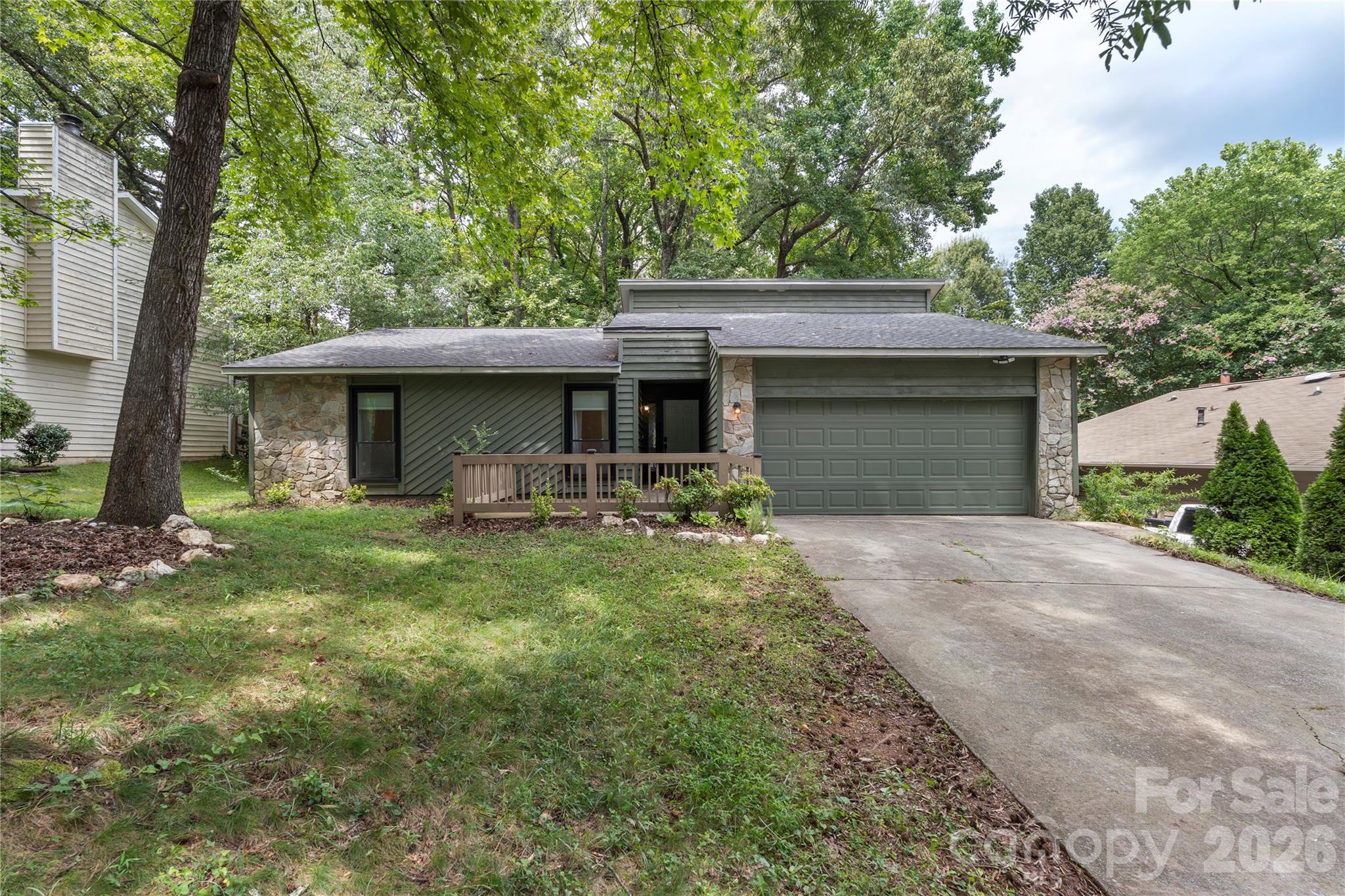 4607 Cricklewood Lane — Charlotte