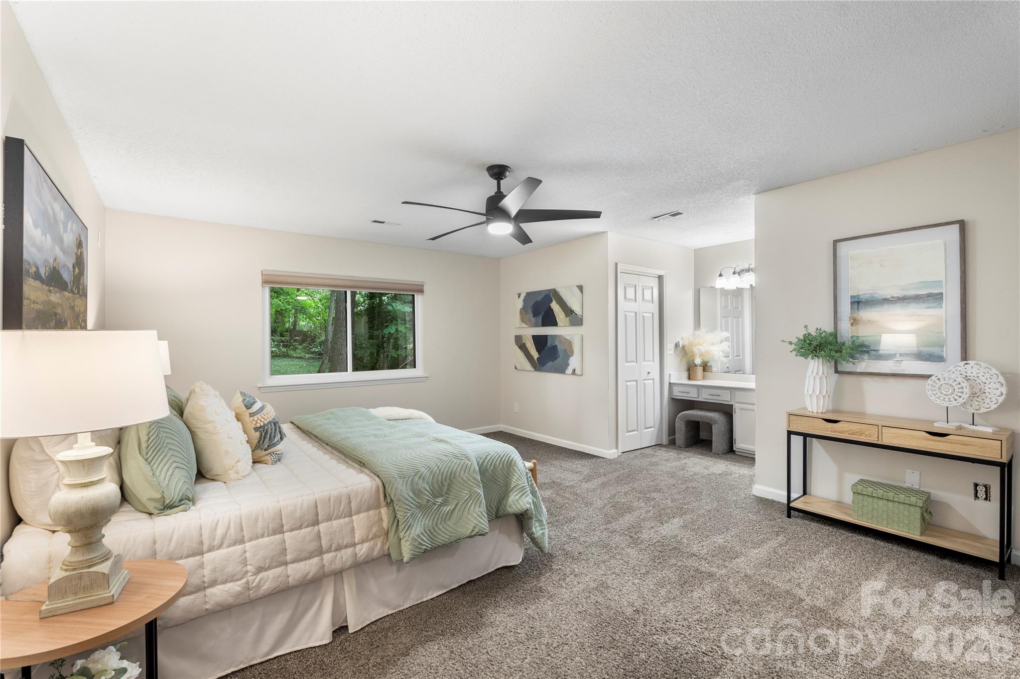 4607 Cricklewood Lane — Charlotte