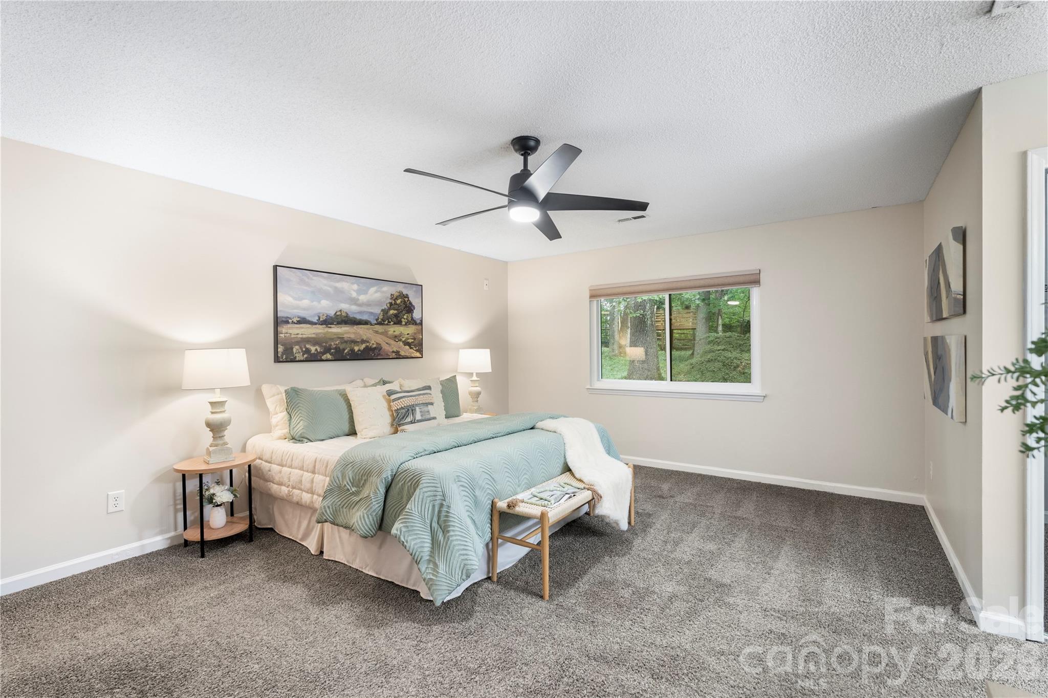 4607 Cricklewood Lane — Charlotte