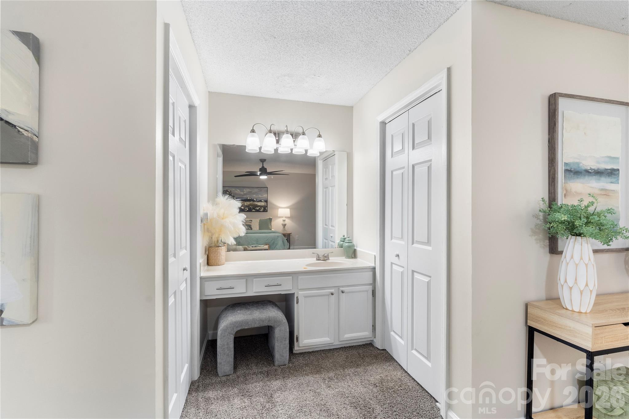 4607 Cricklewood Lane — Charlotte