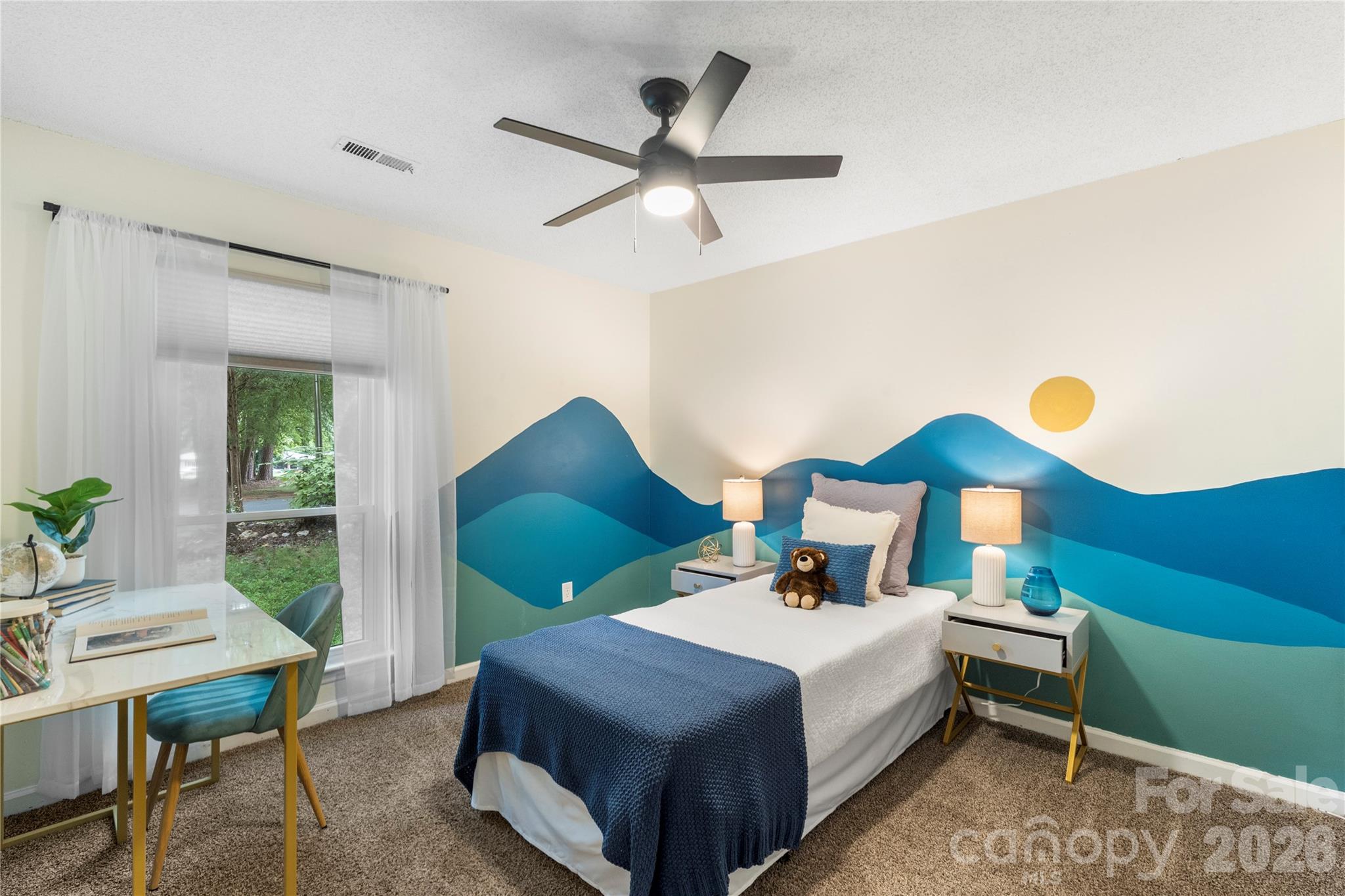 4607 Cricklewood Lane — Charlotte