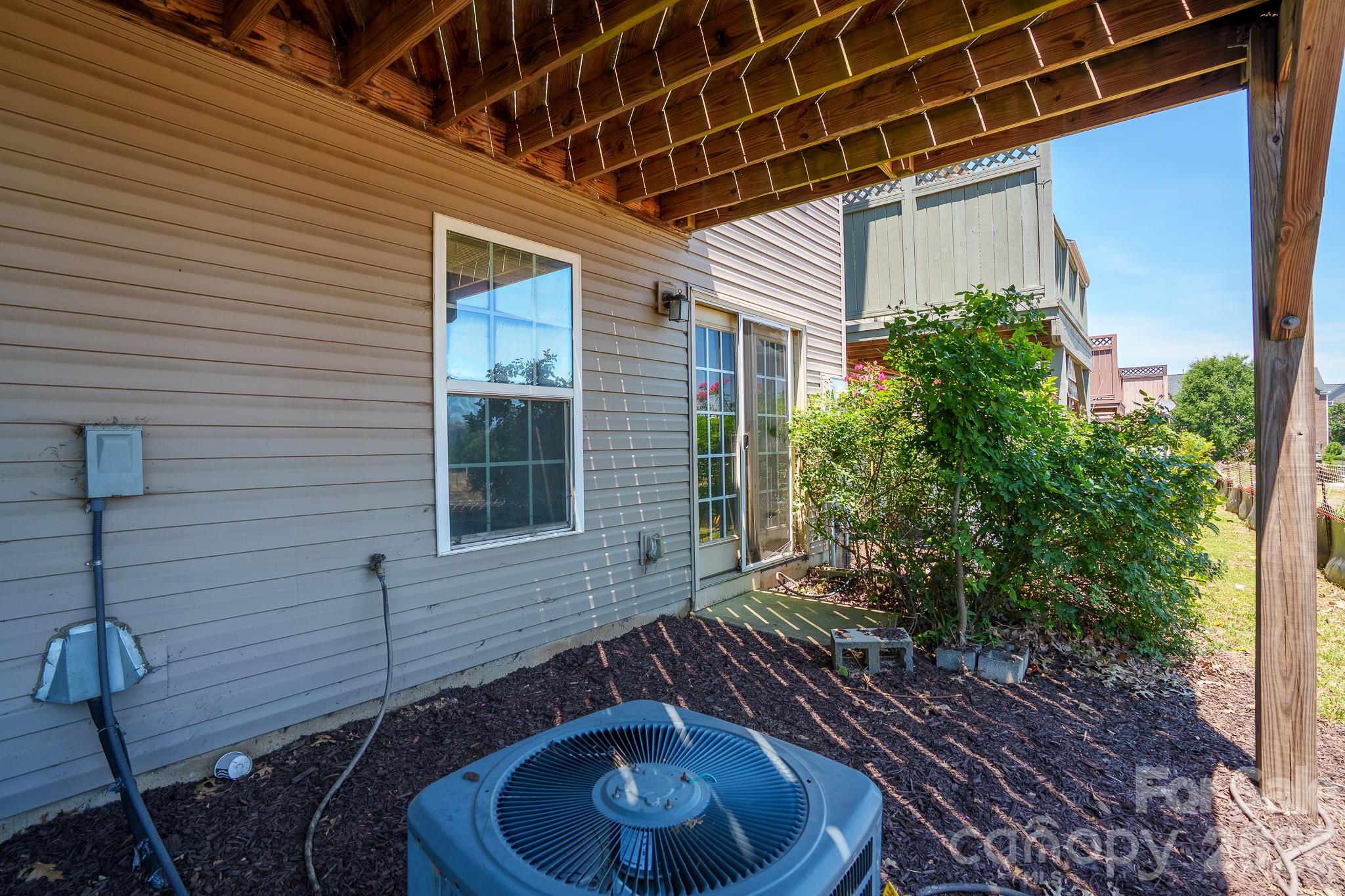 2302 Rachelwood Drive — Charlotte