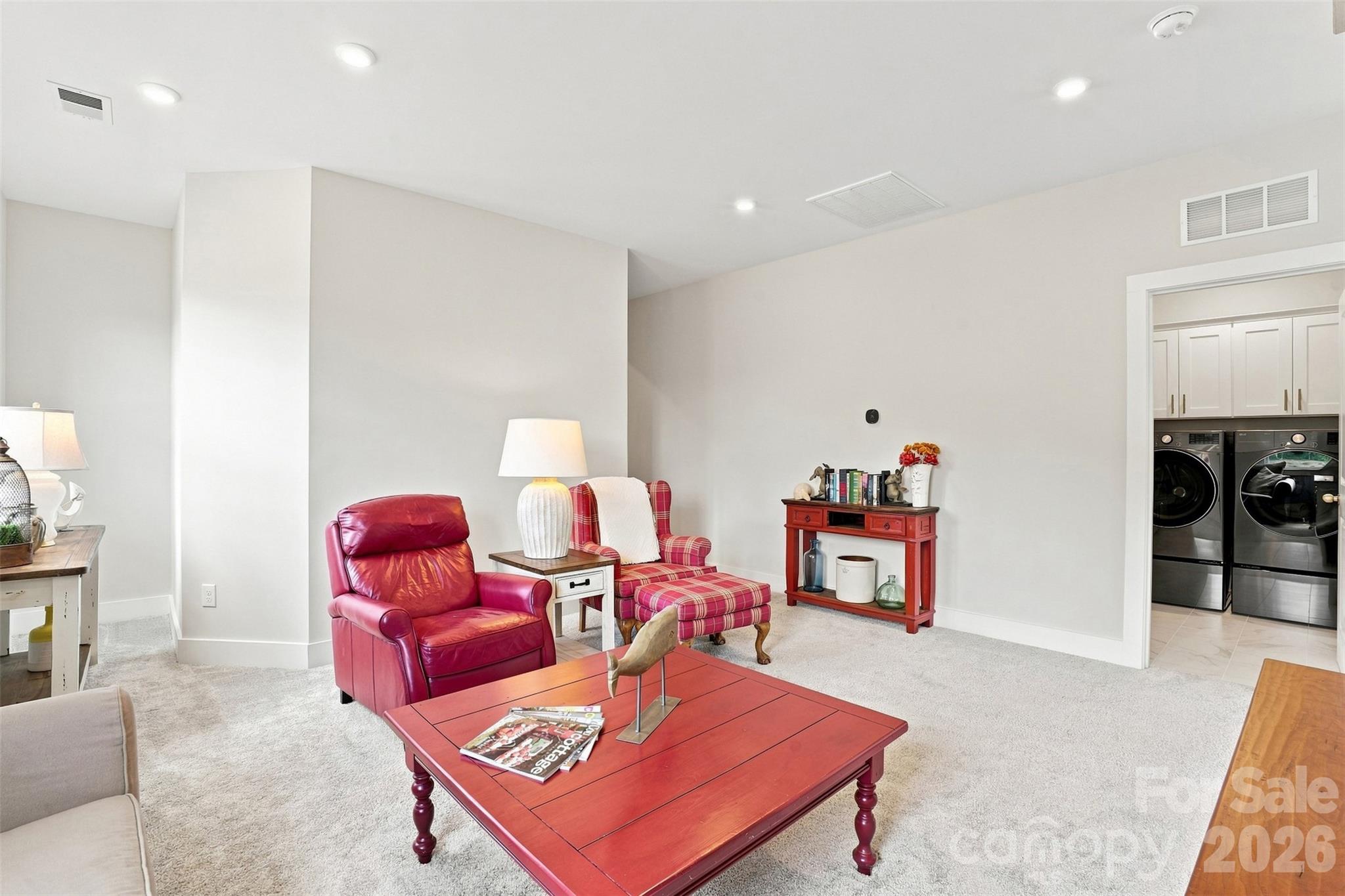 220 E Warfield Drive — Mooresville