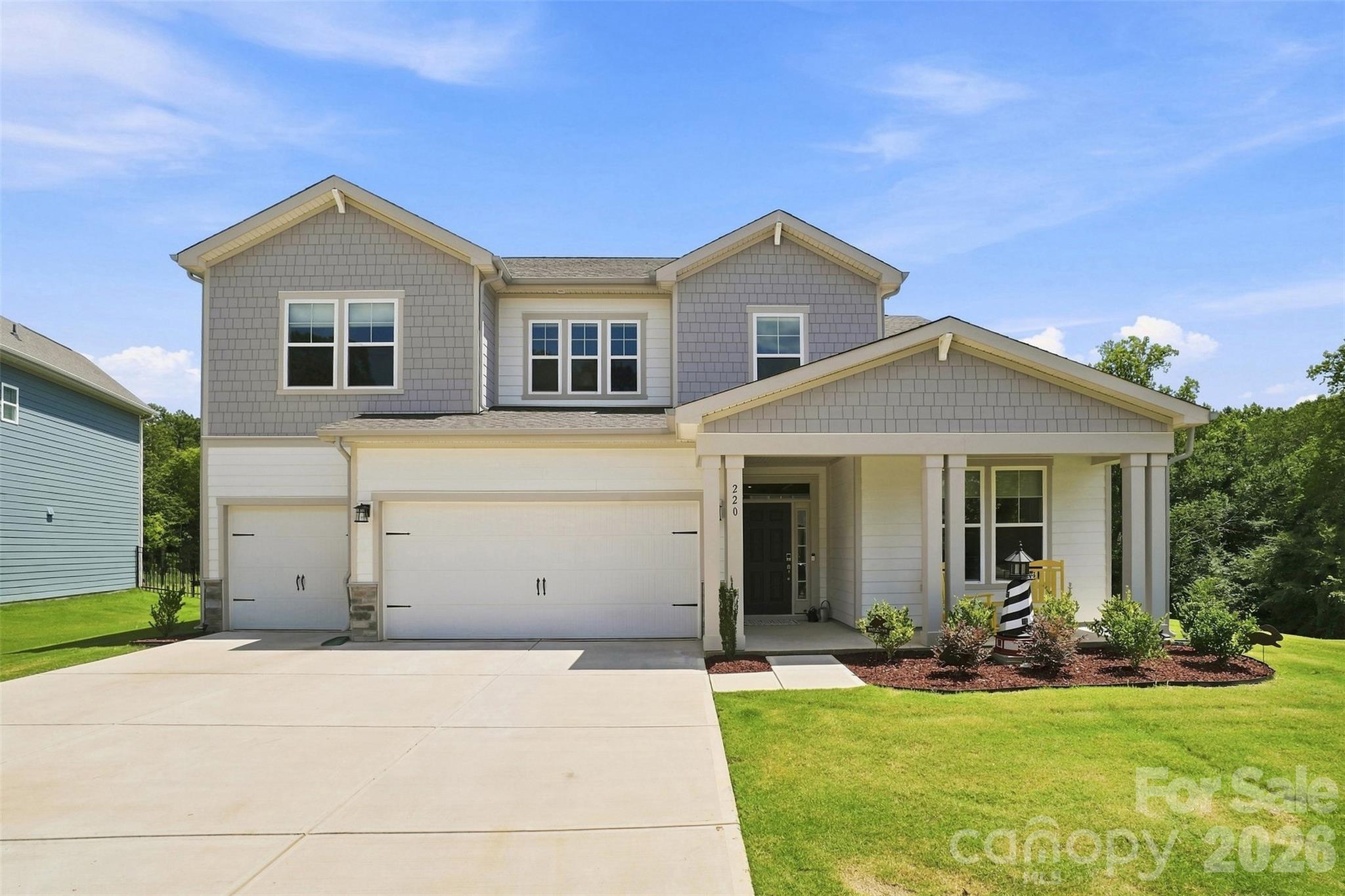 220 E Warfield Drive — Mooresville