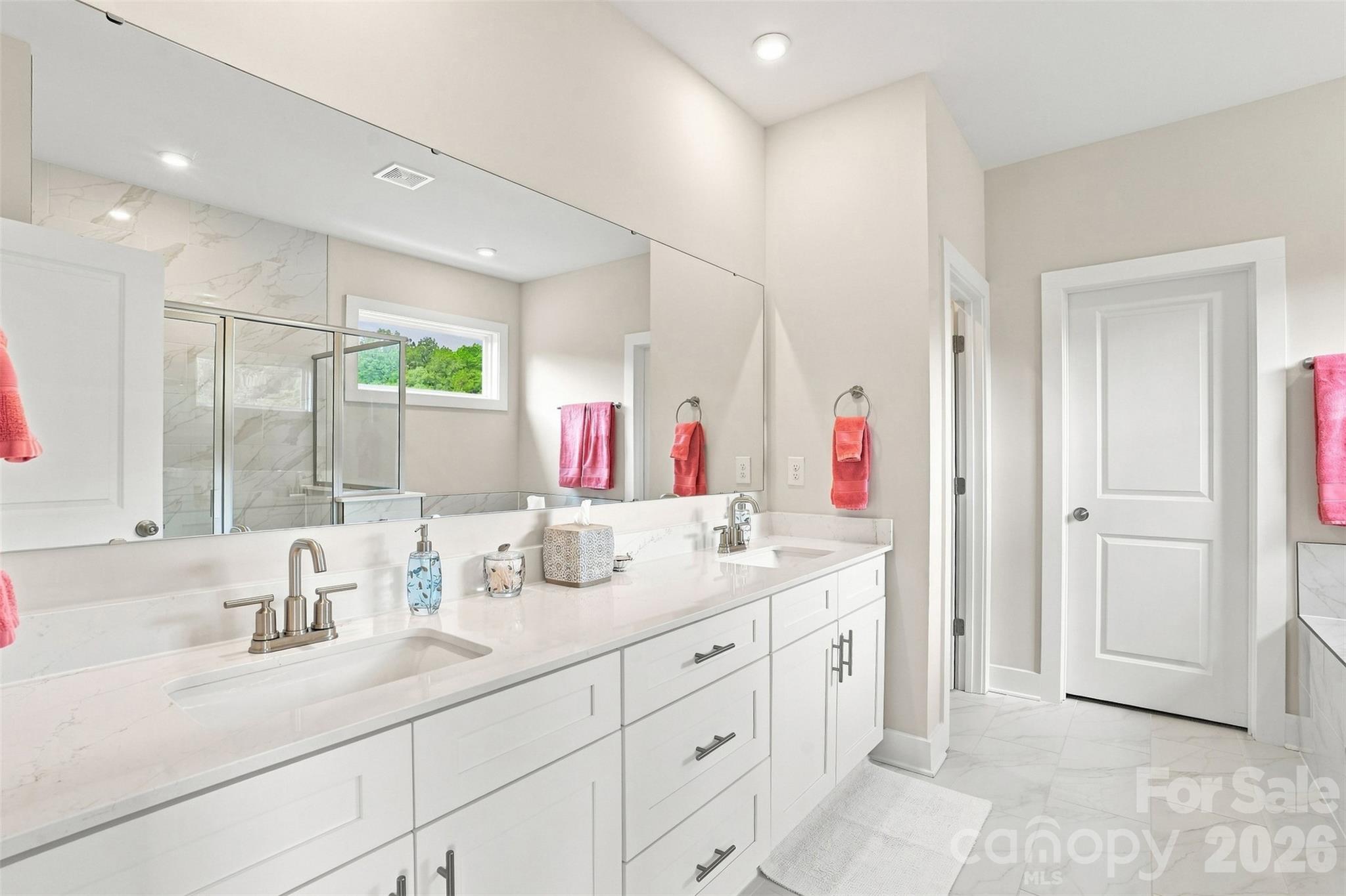 220 E Warfield Drive — Mooresville