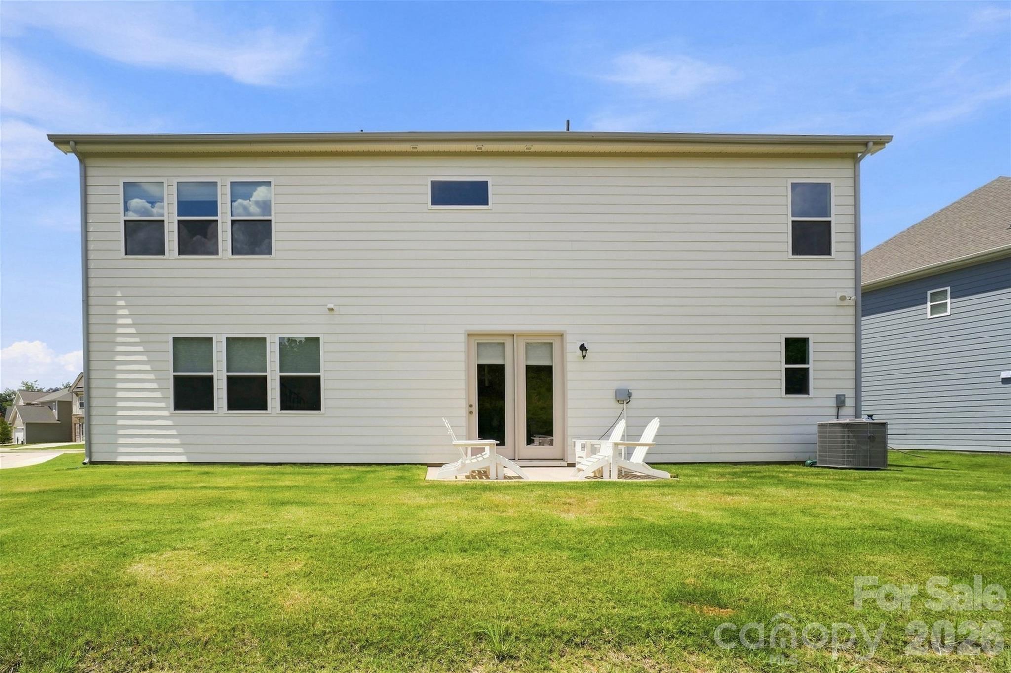 220 E Warfield Drive — Mooresville