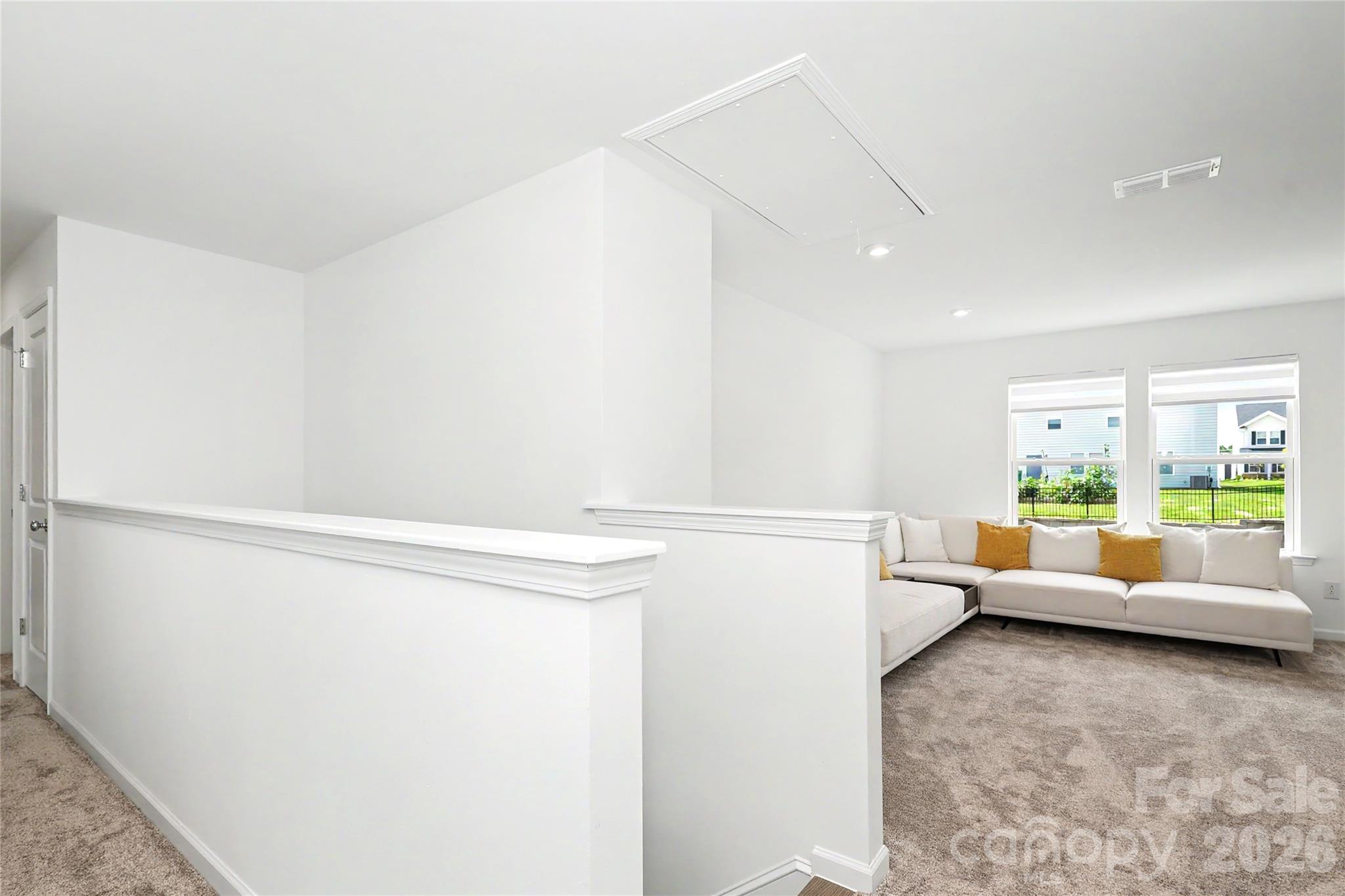 11122 Glasden Road — Charlotte