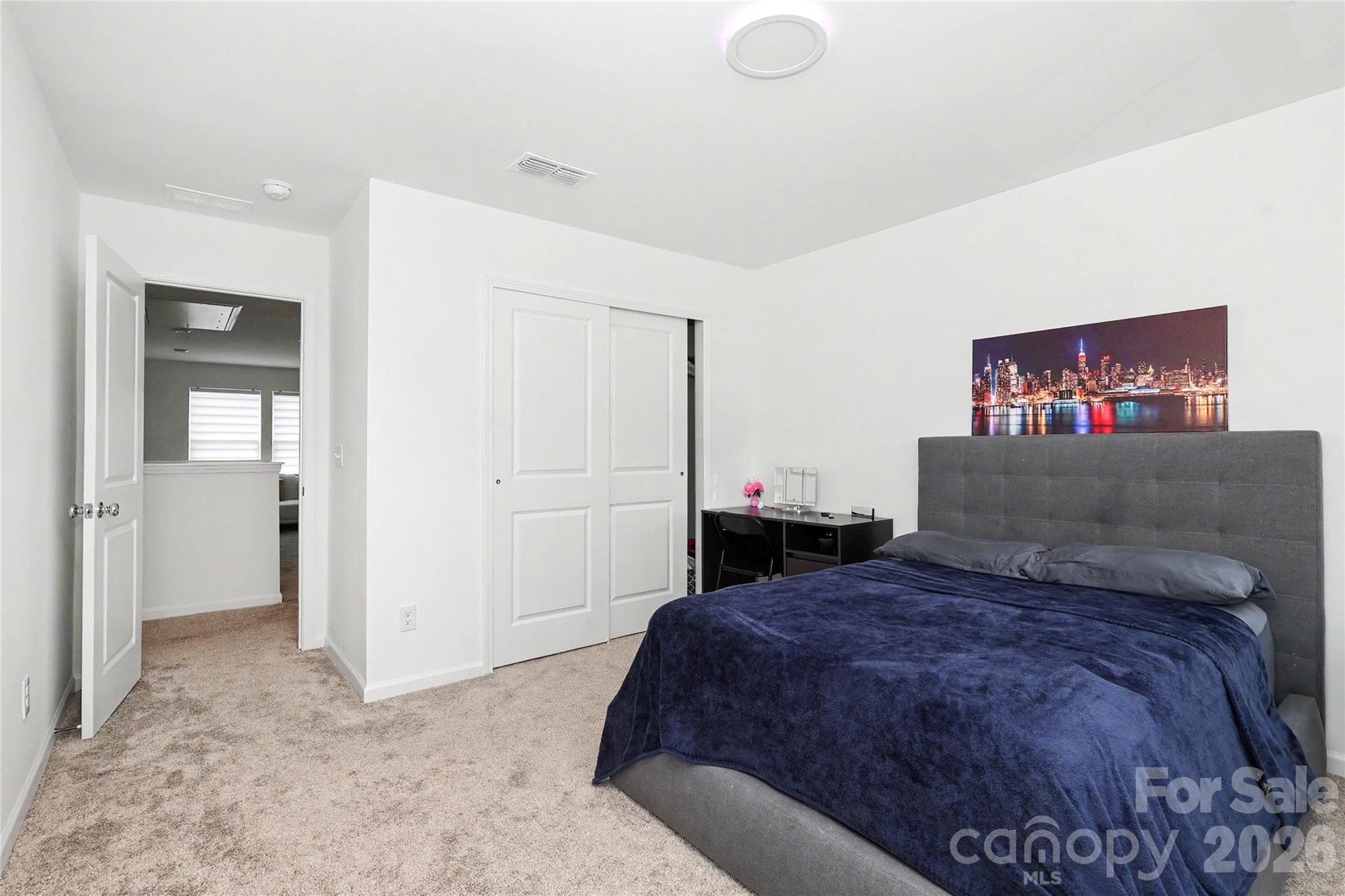 11122 Glasden Road — Charlotte