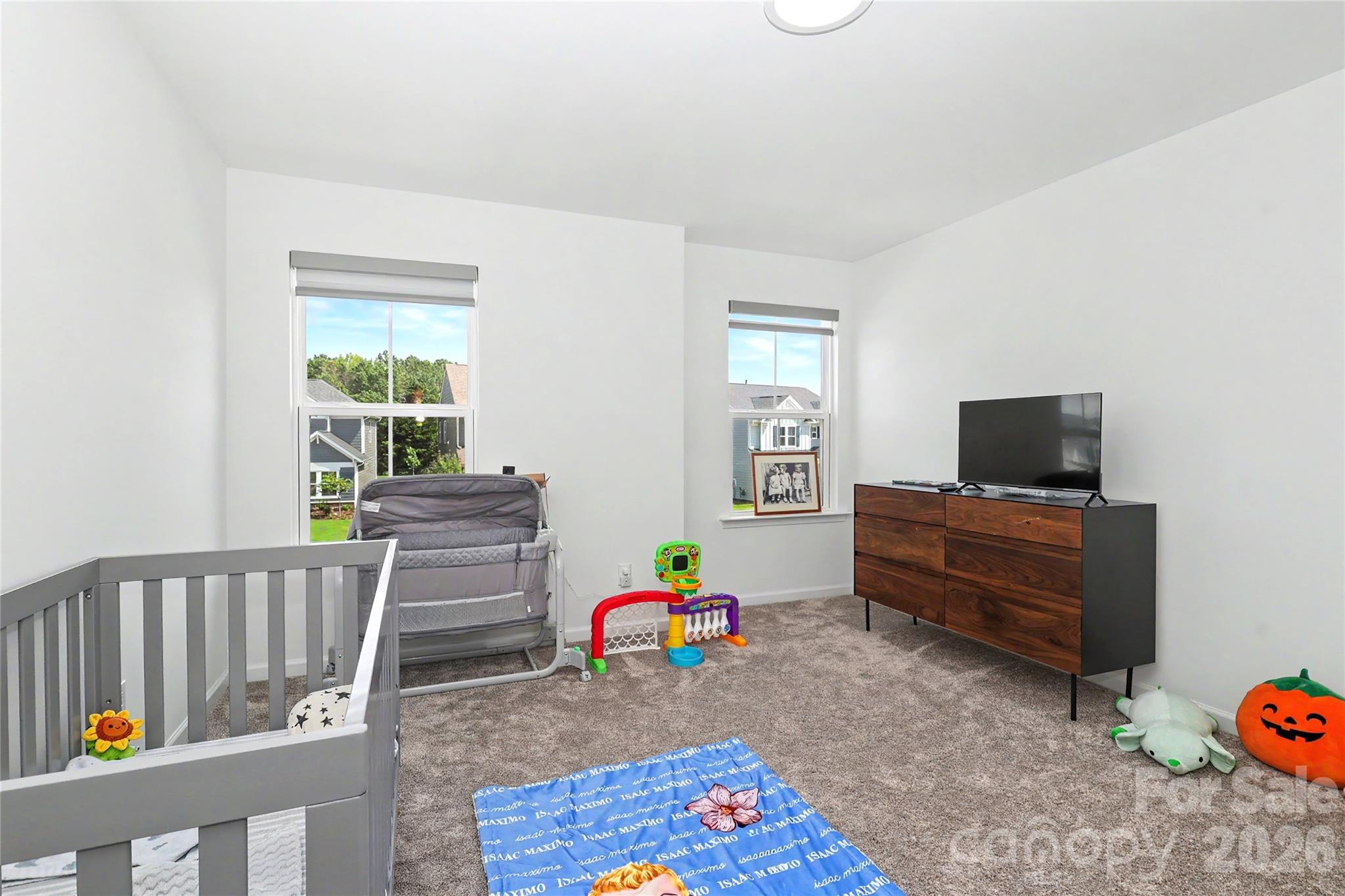 11122 Glasden Road — Charlotte