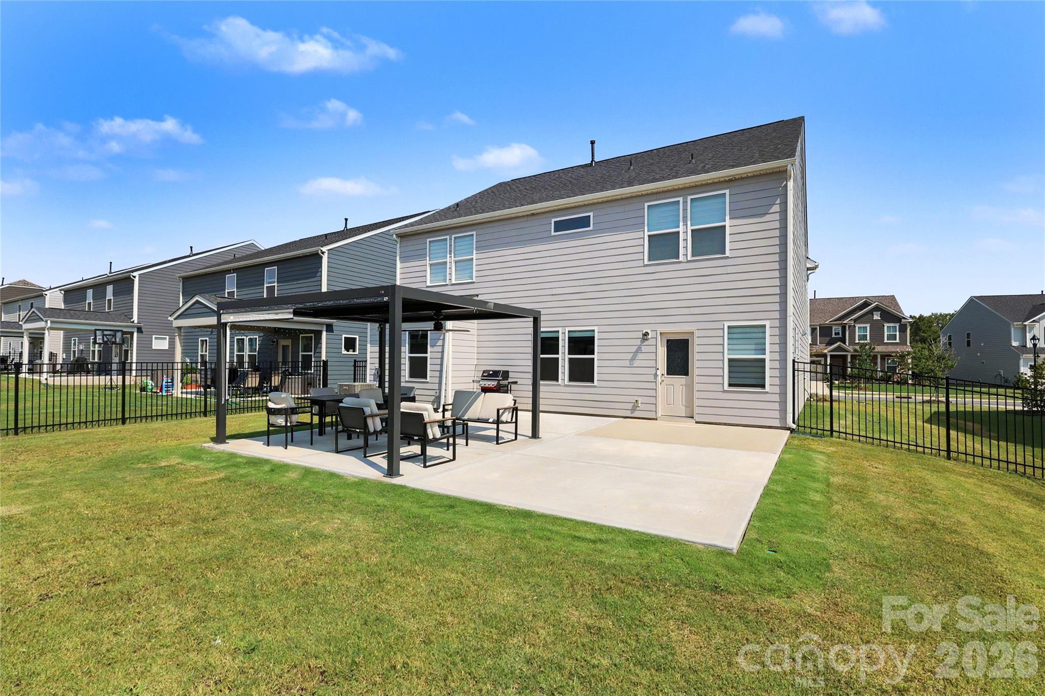 11122 Glasden Road — Charlotte