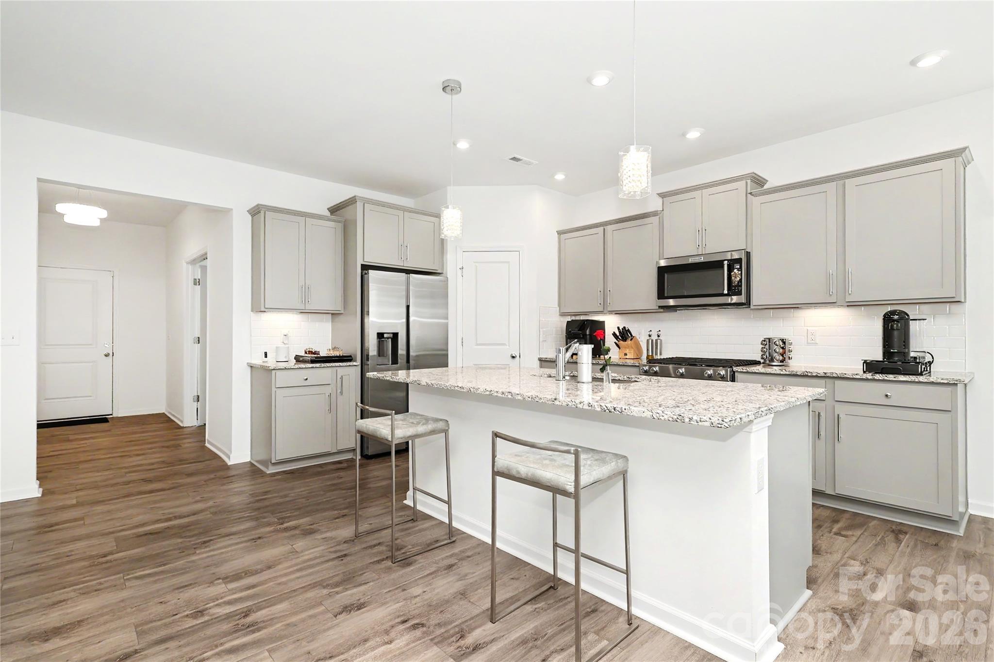 11122 Glasden Road — Charlotte