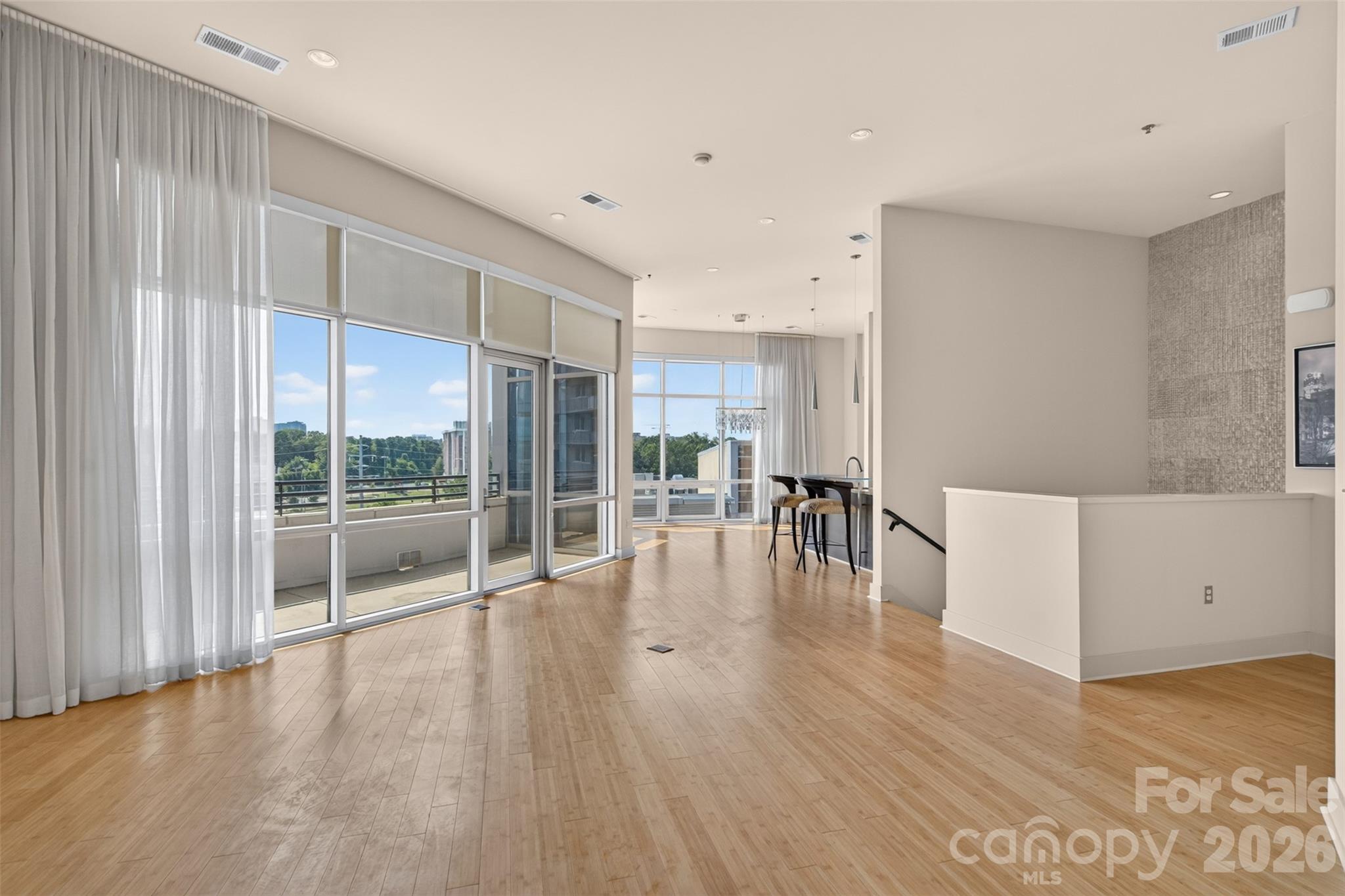 1133 Metropolitan Avenue #617 — Charlotte