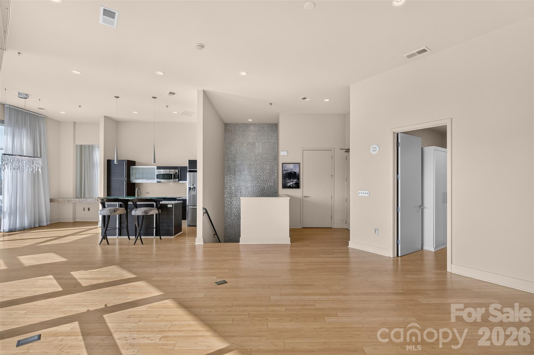 1133 Metropolitan Avenue #617 — Charlotte