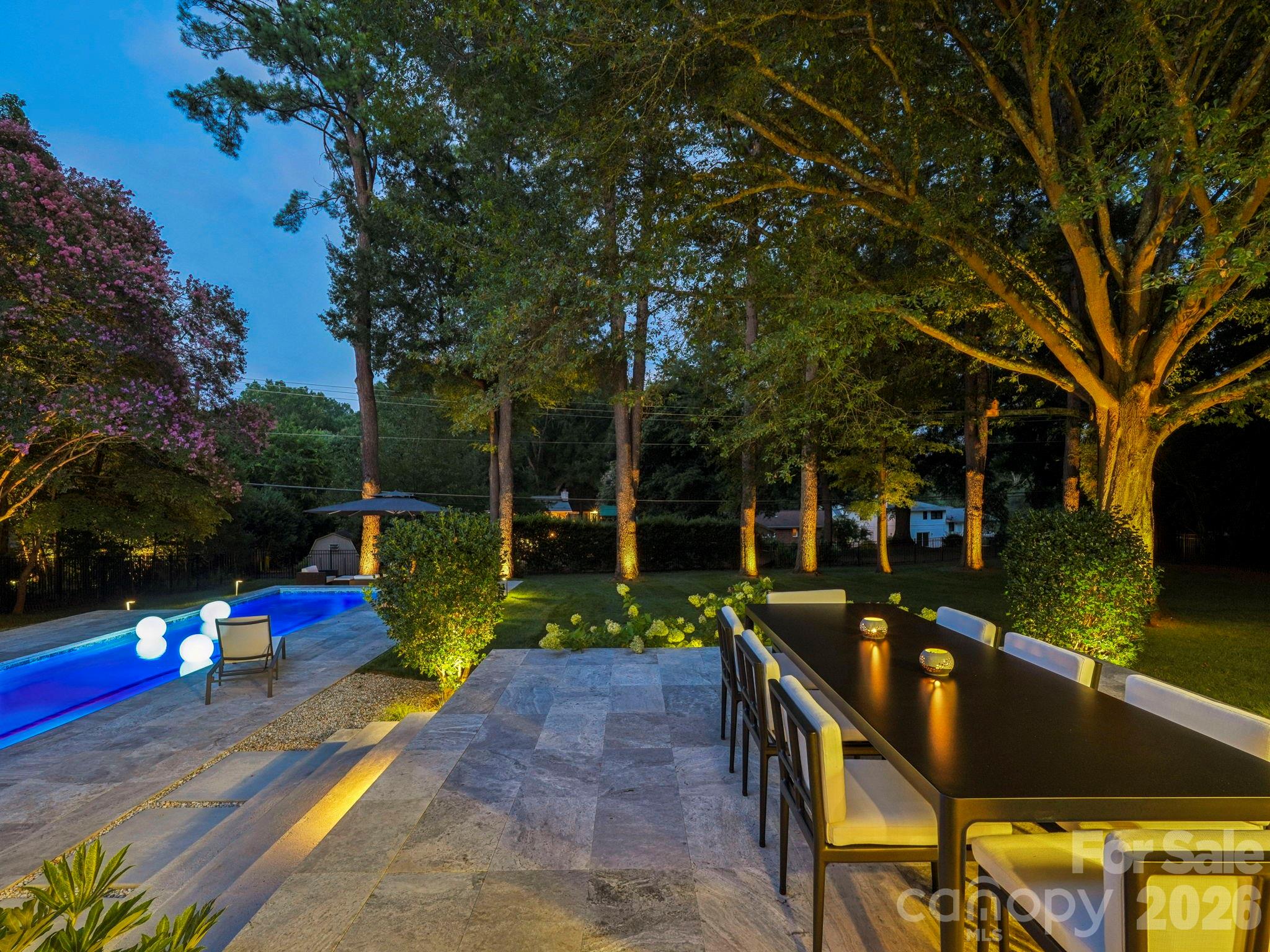 811 Lansdowne Road — Charlotte