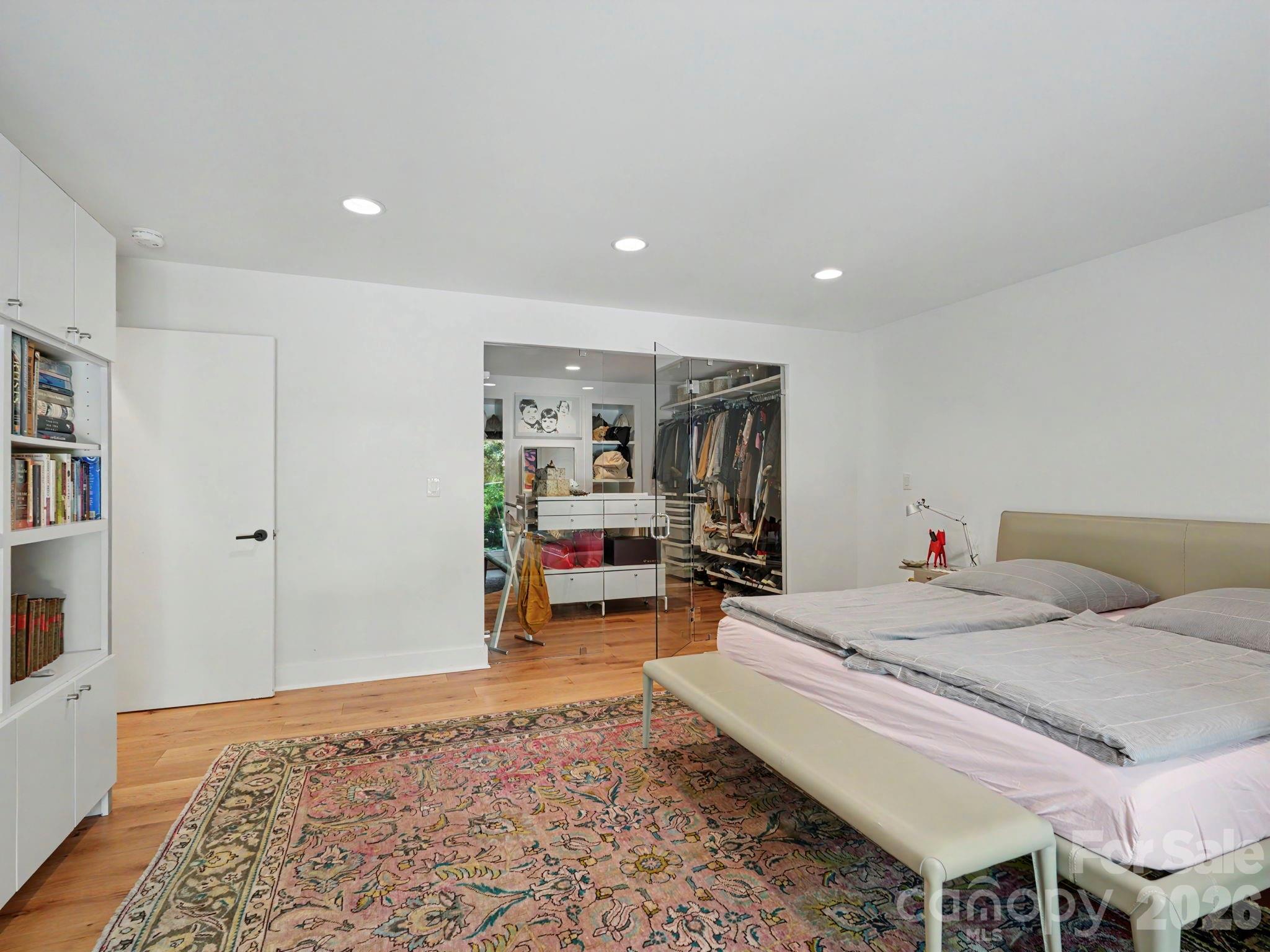 811 Lansdowne Road — Charlotte