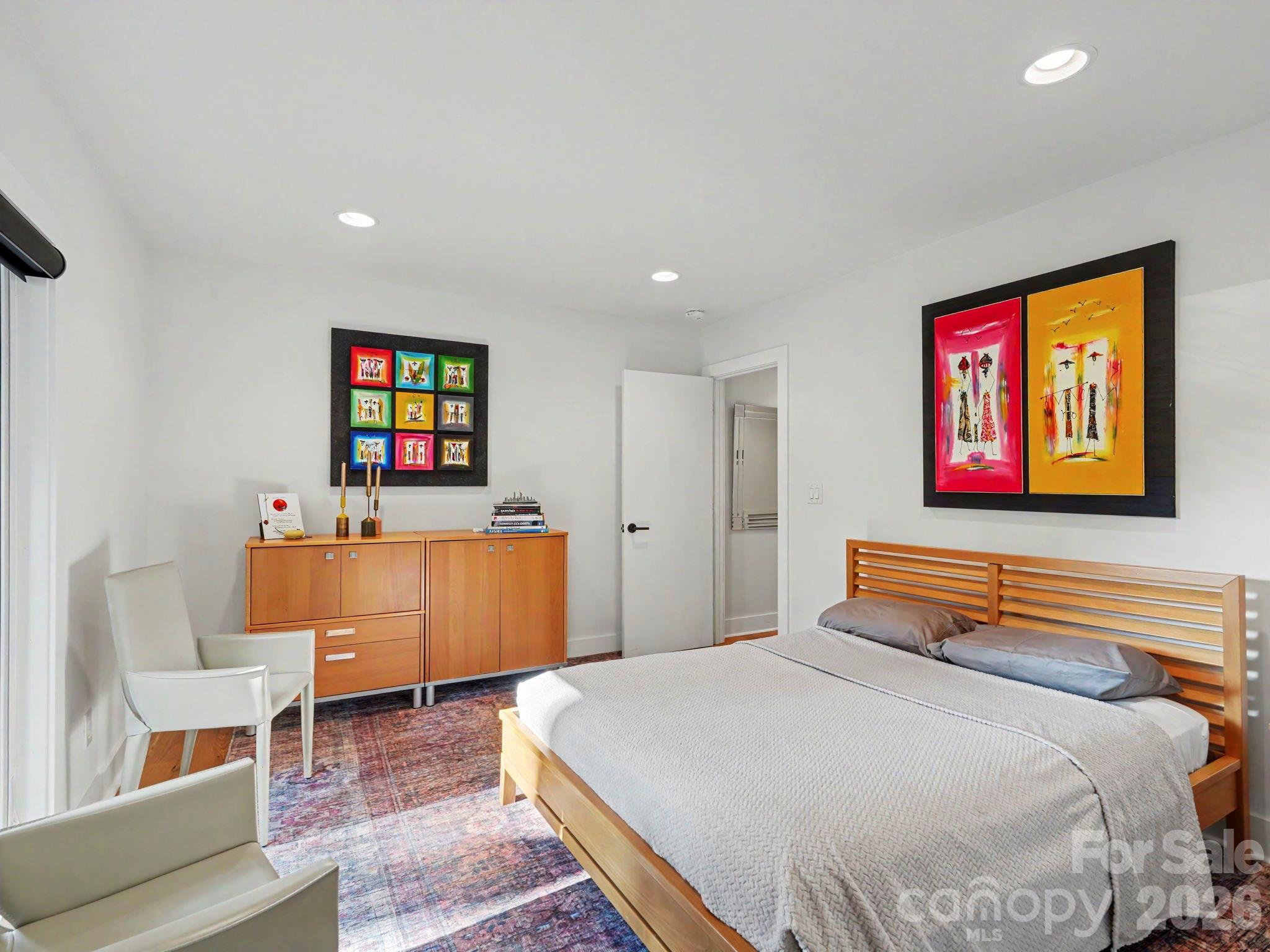 811 Lansdowne Road — Charlotte