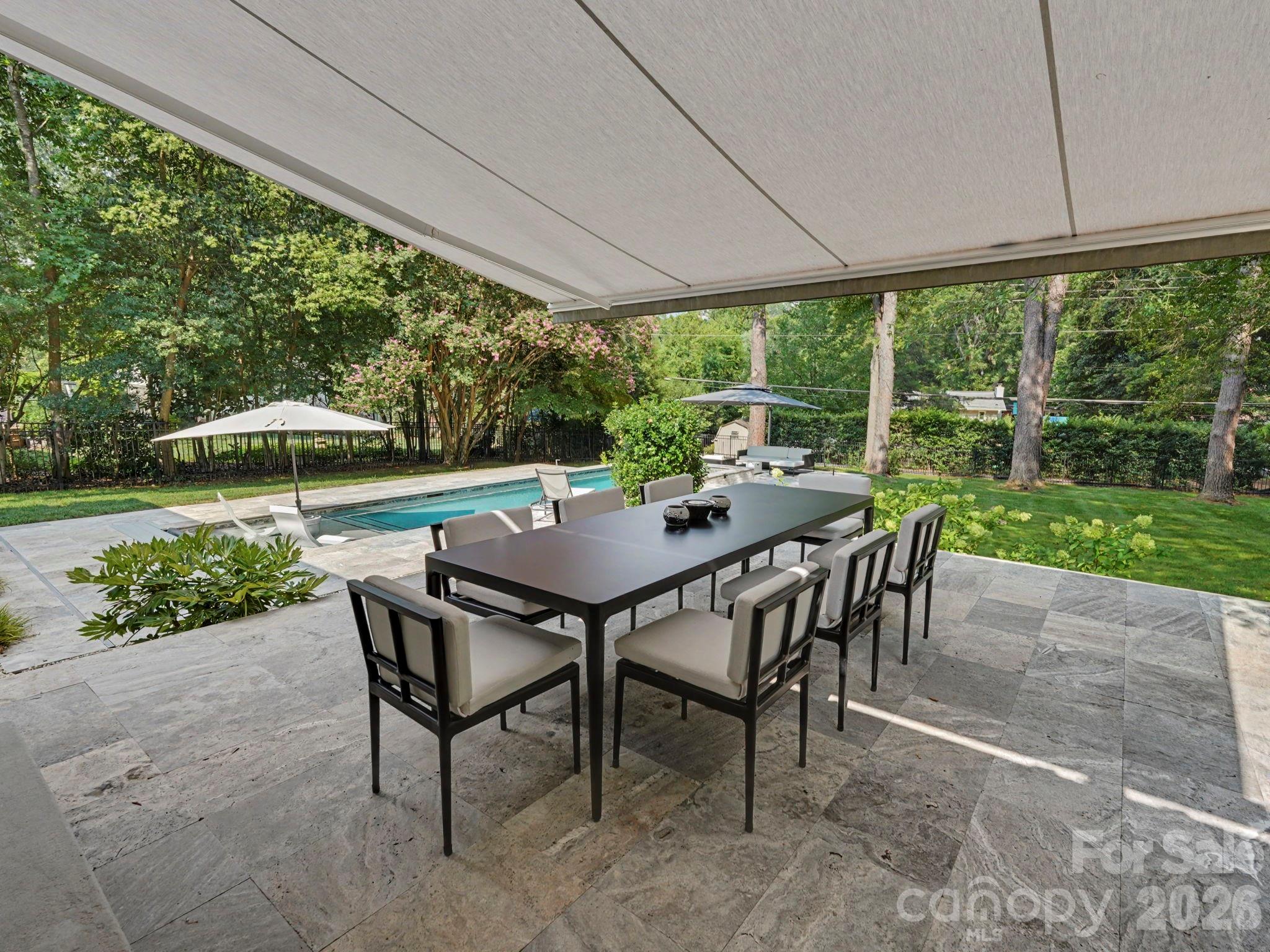 811 Lansdowne Road — Charlotte