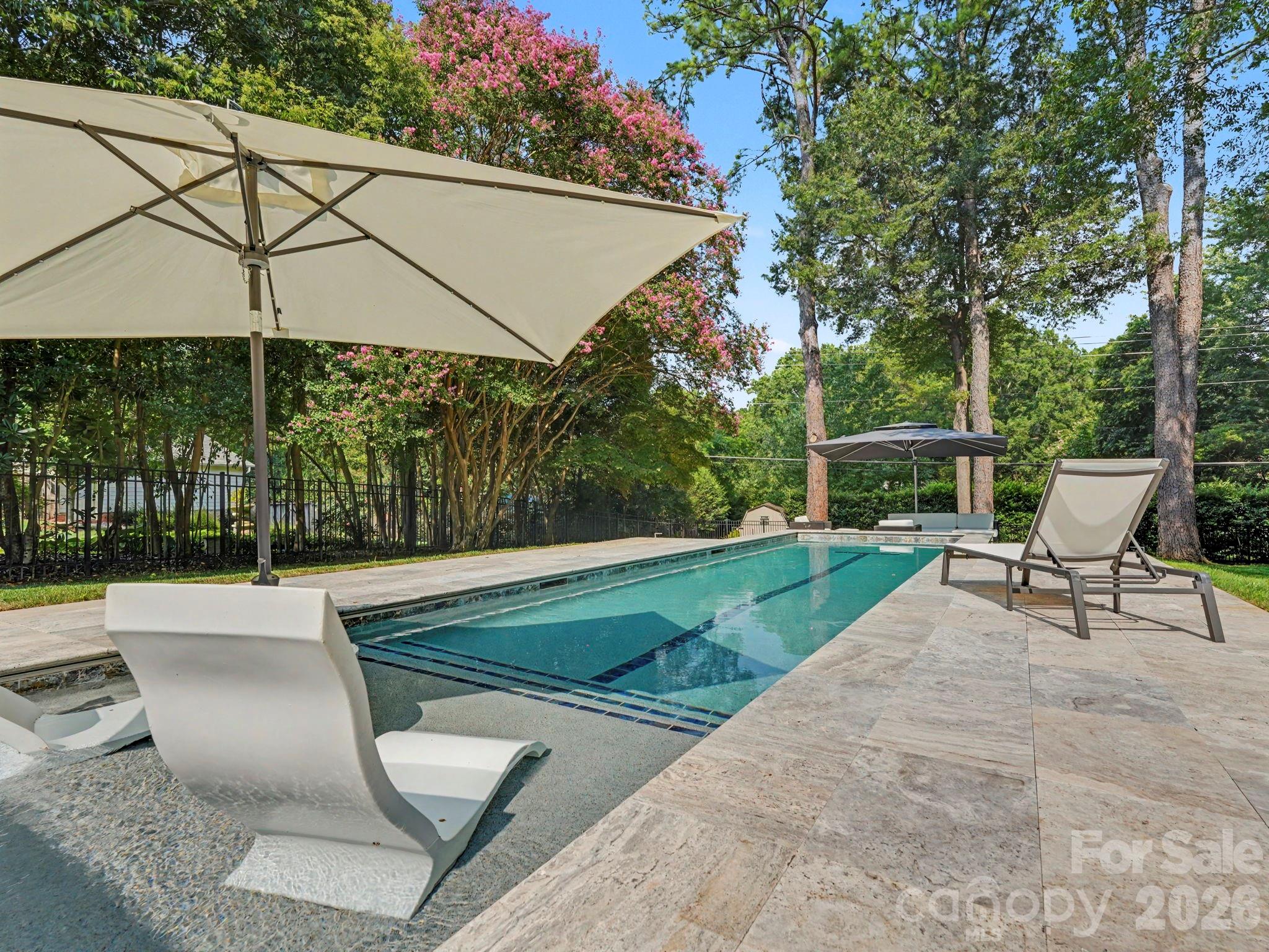 811 Lansdowne Road — Charlotte