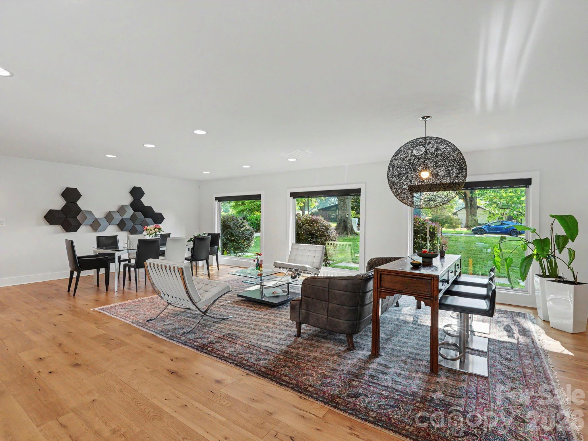 811 Lansdowne Road — Charlotte