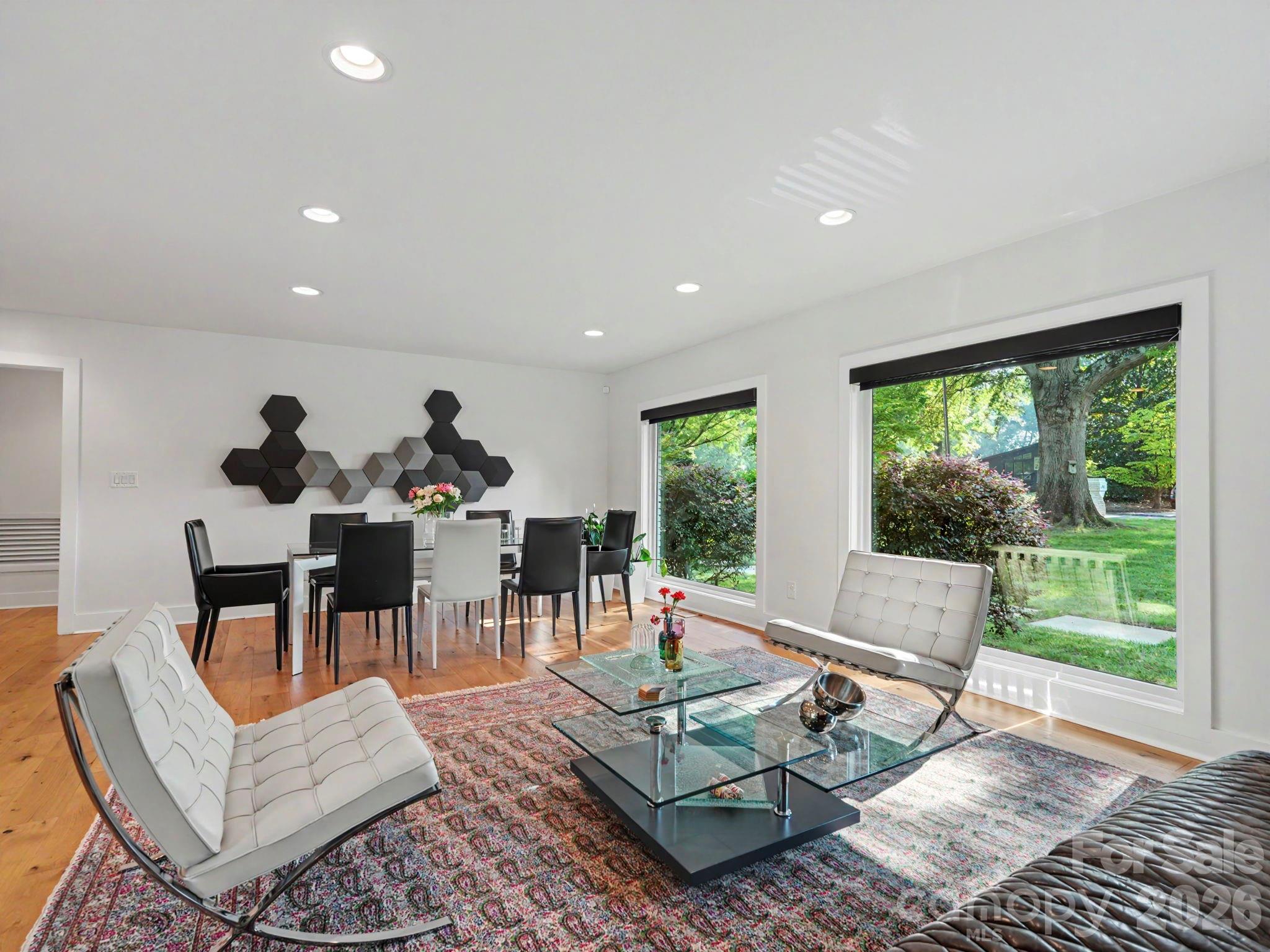 811 Lansdowne Road — Charlotte