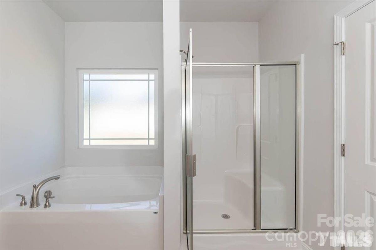 5119 Colchester Court #59 — Catawba
