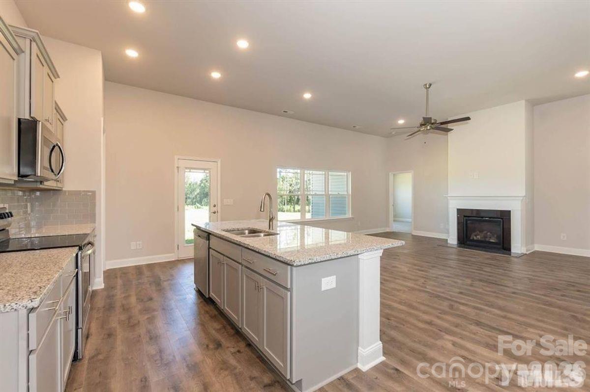 5119 Colchester Court #59 — Catawba