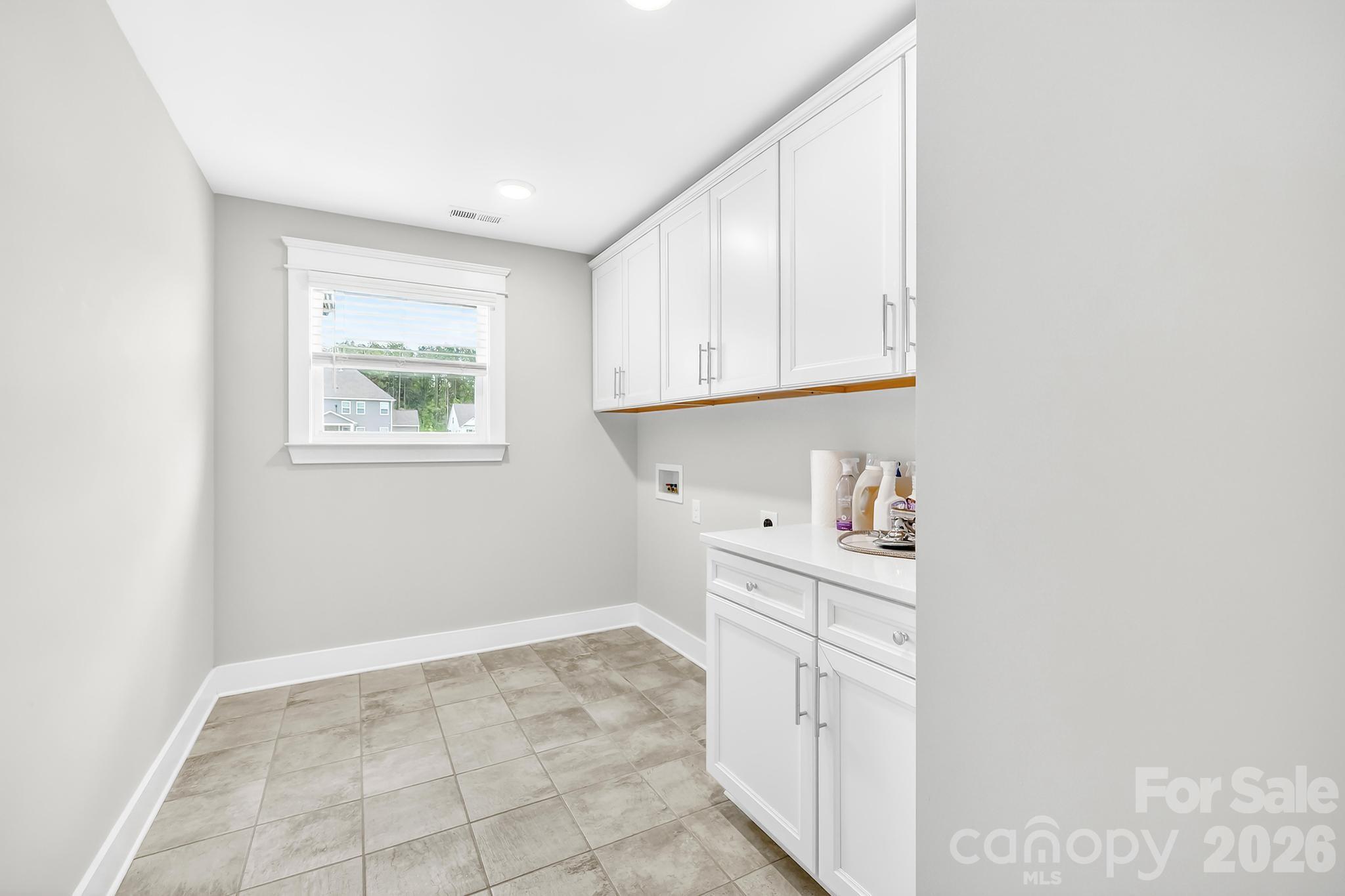 606 Yucatan Drive — Waxhaw